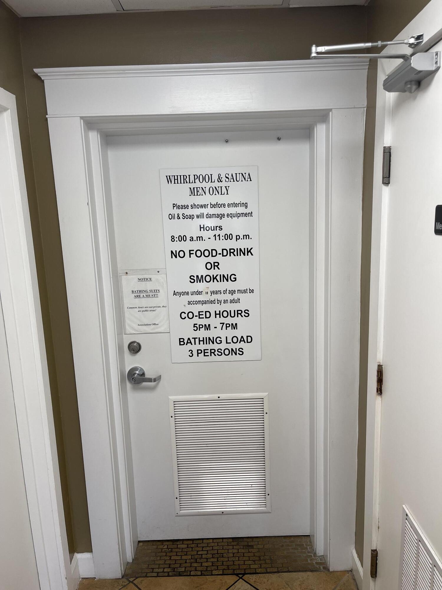 EL MATADOR CONDO - Residential