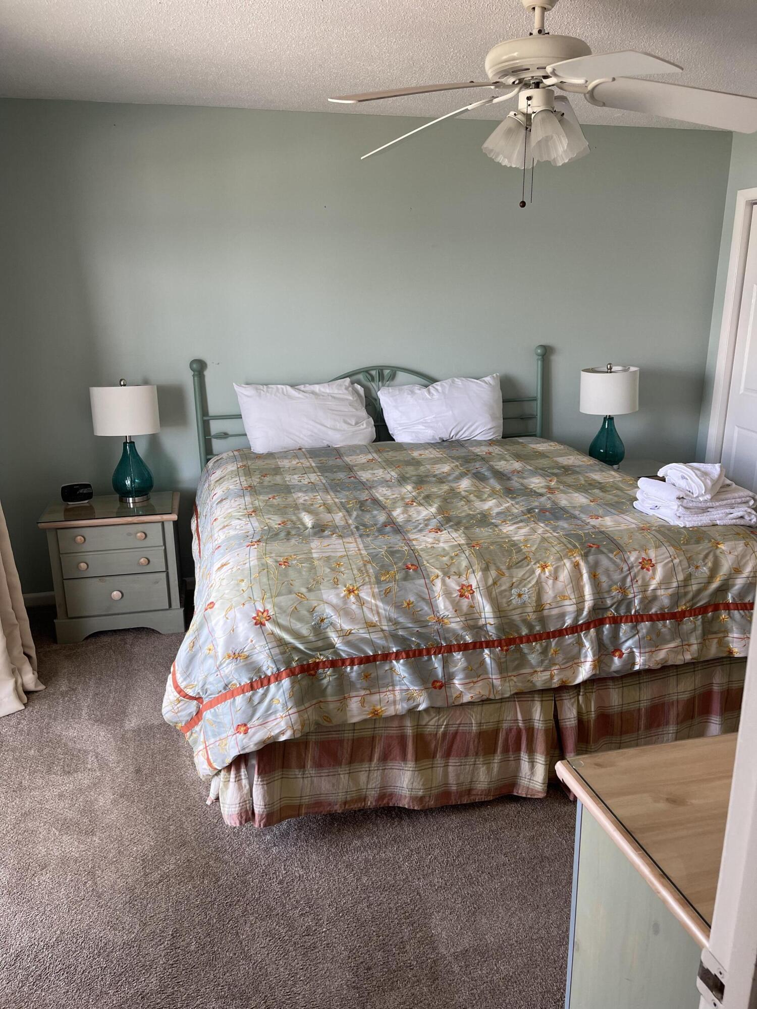 EL MATADOR CONDO - Residential