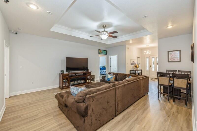 FOXWOOD ESTATES 2 - Residential