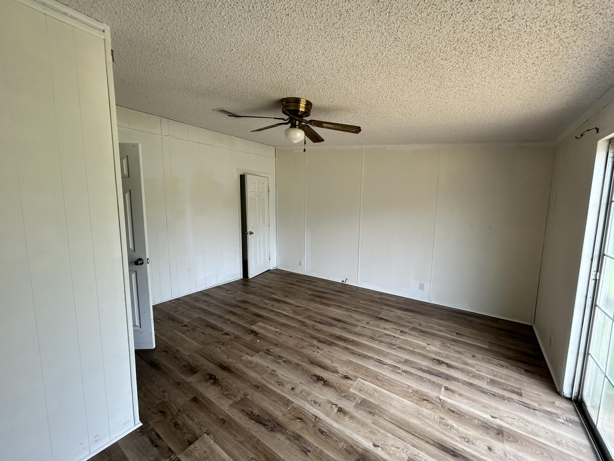 METES & BOUNDS - Residential Lease