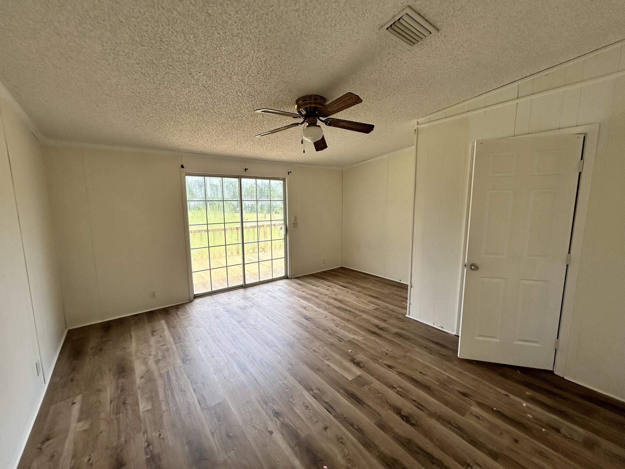 METES & BOUNDS - Residential Lease