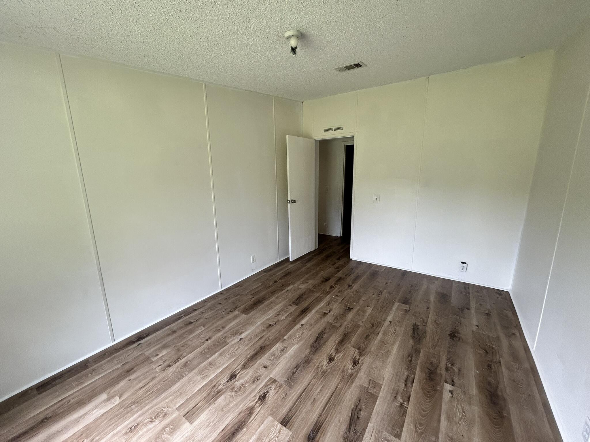 METES & BOUNDS - Residential Lease