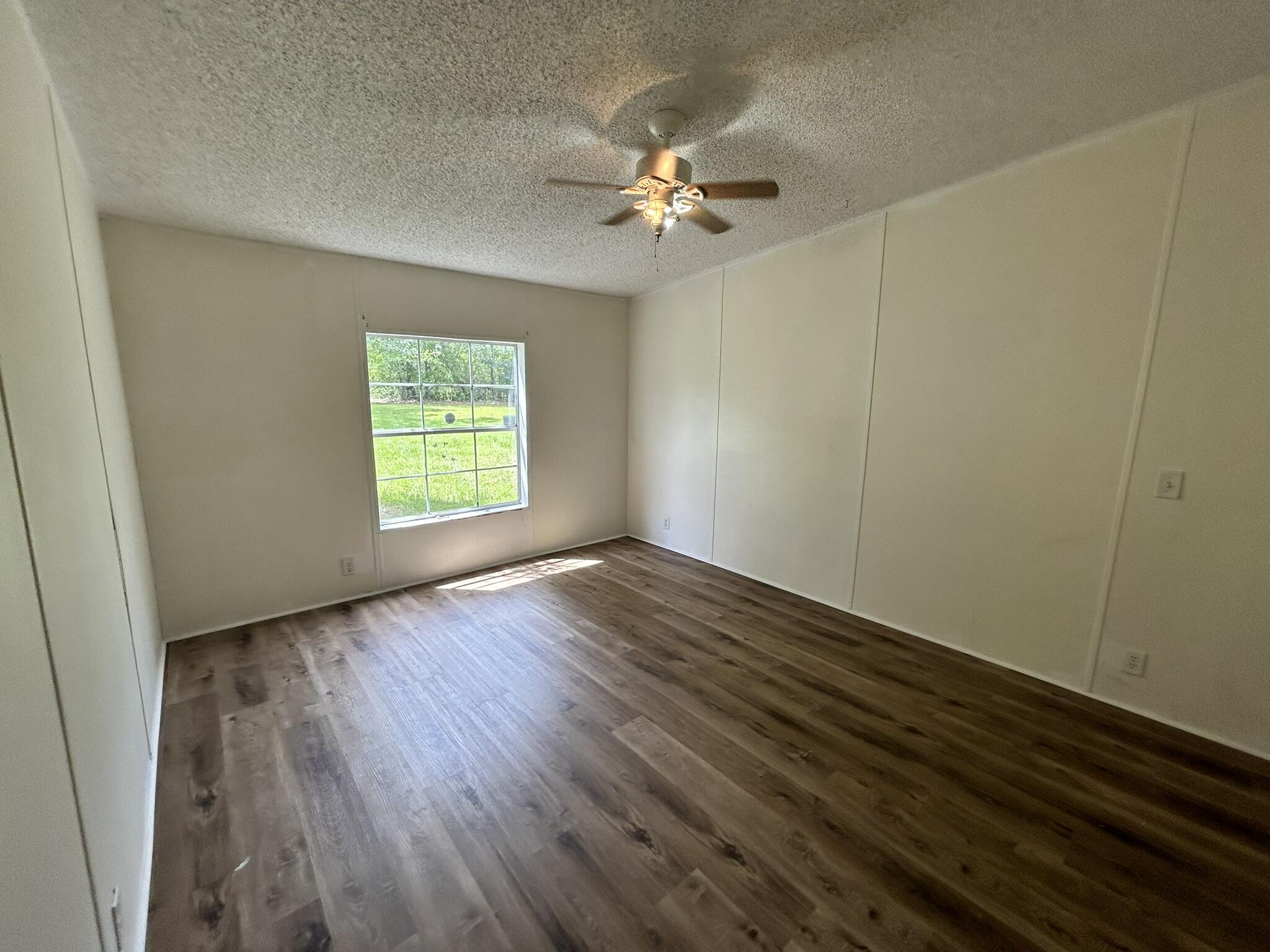 METES & BOUNDS - Residential Lease