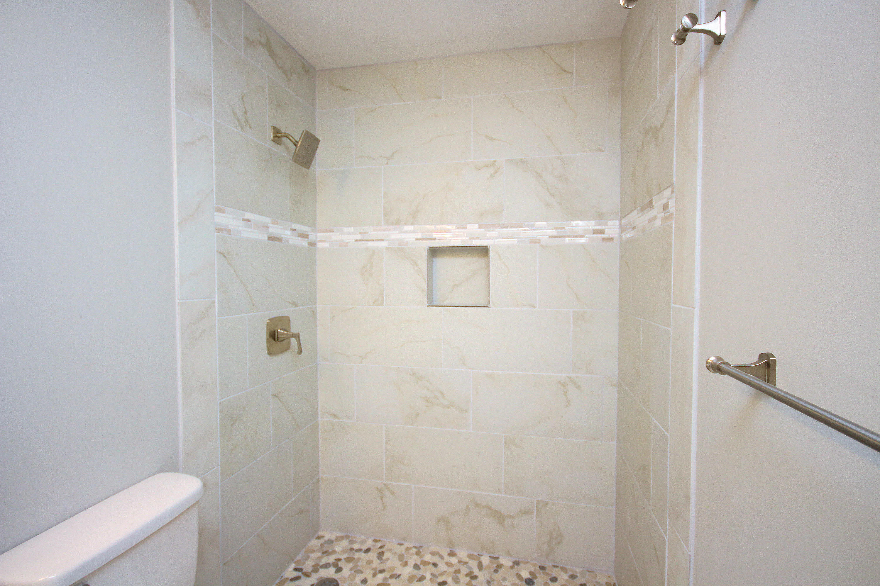 LOST CREEK - Residential