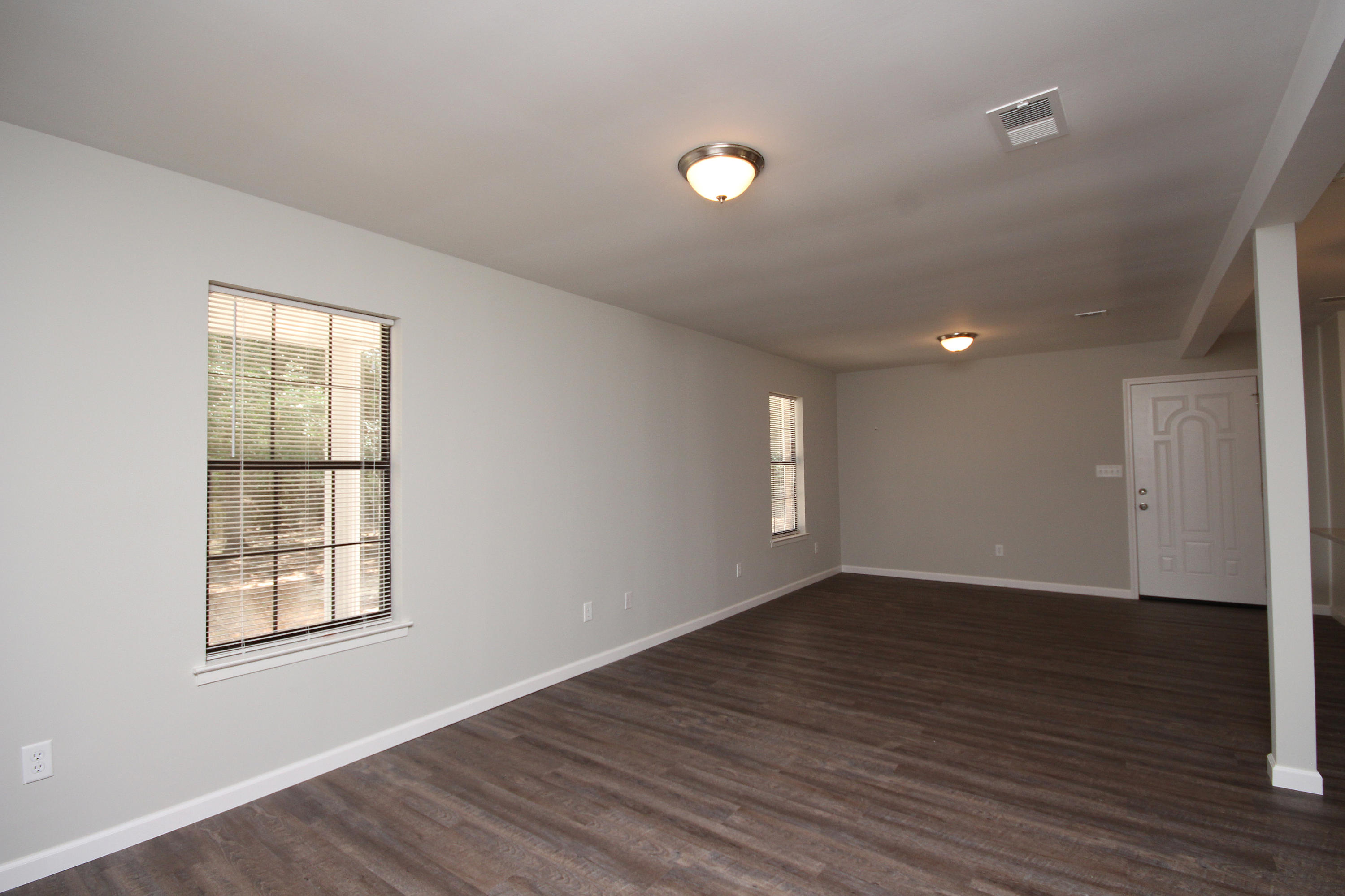 LOST CREEK - Residential