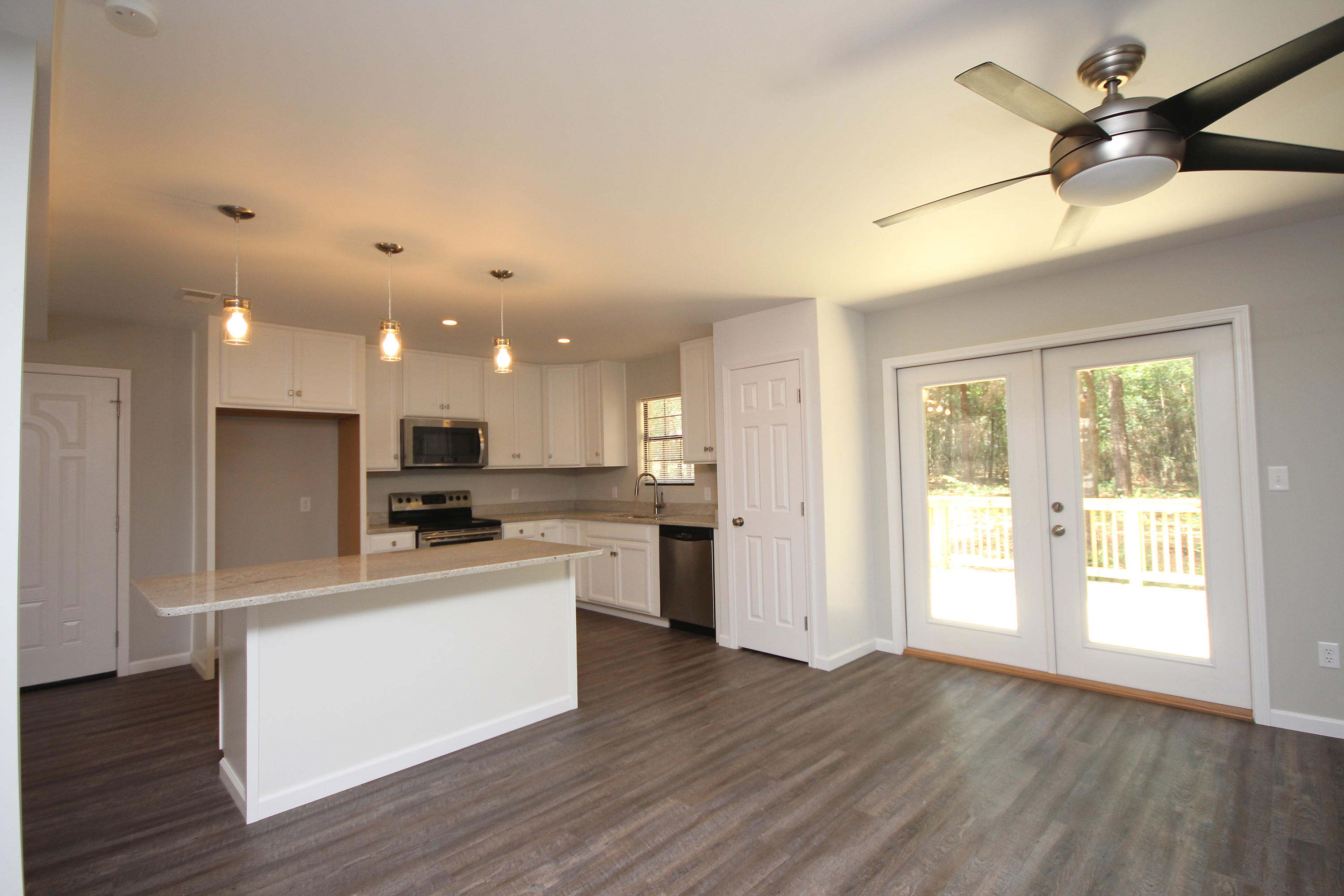 LOST CREEK - Residential