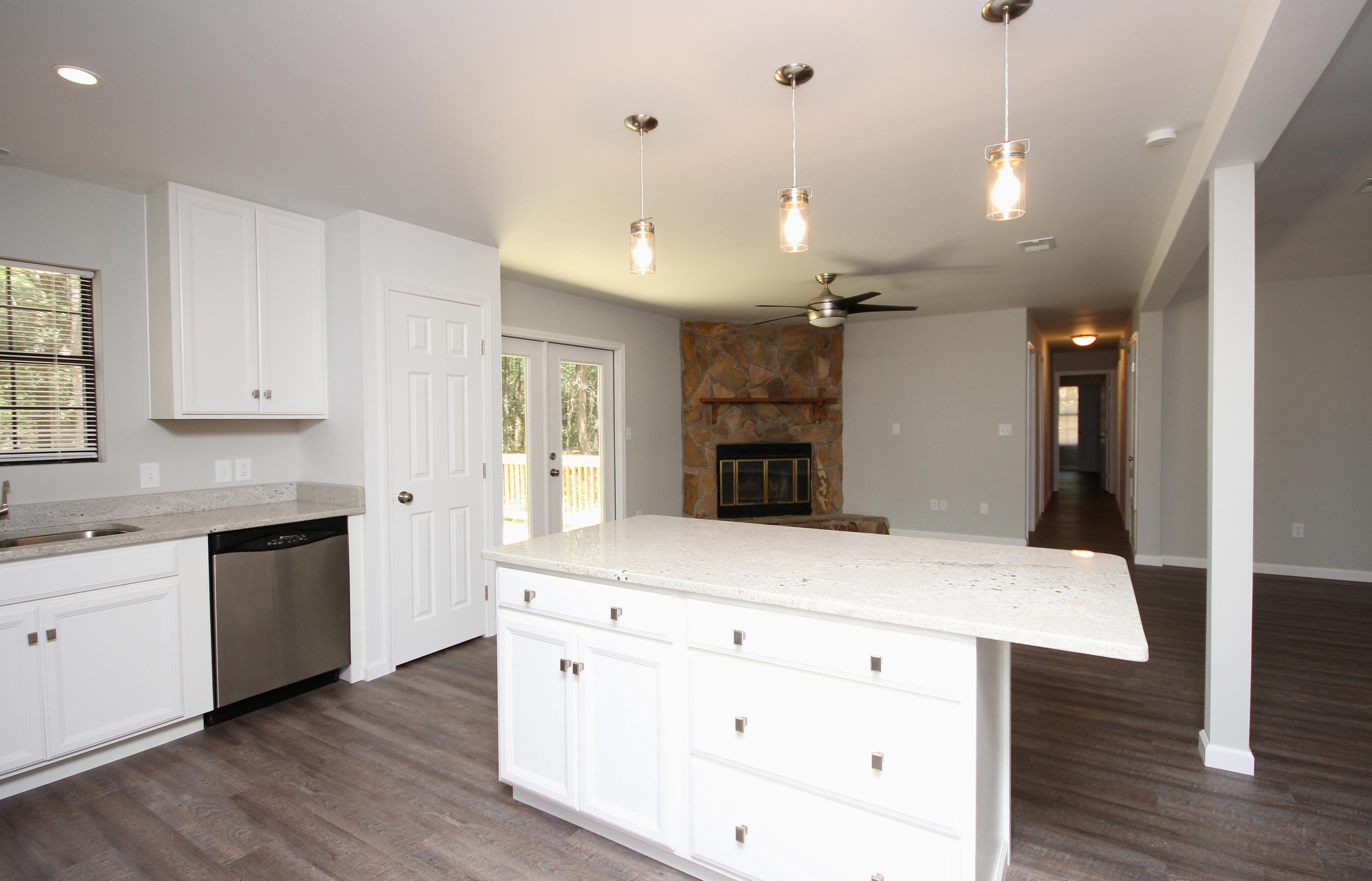 LOST CREEK - Residential