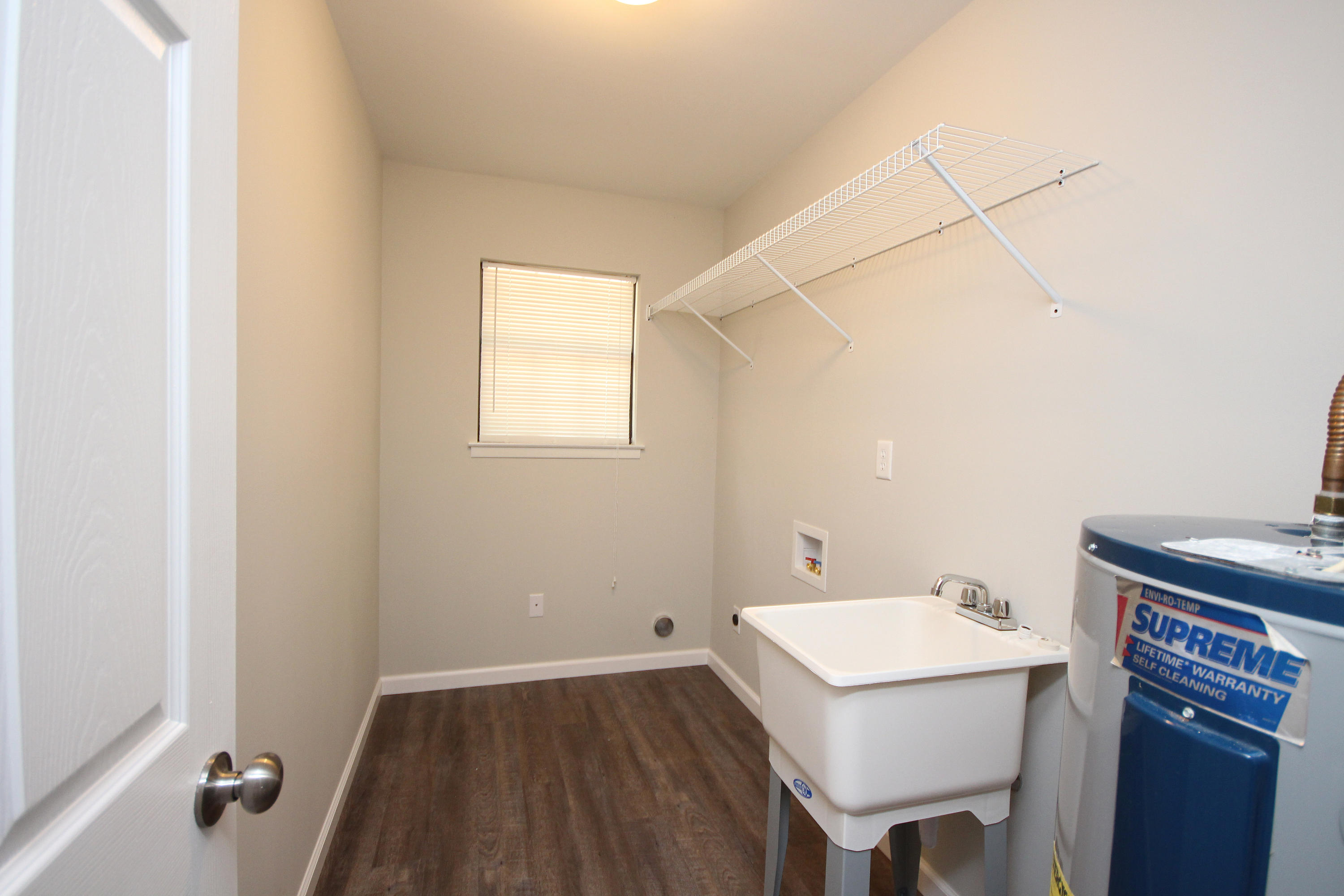 LOST CREEK - Residential