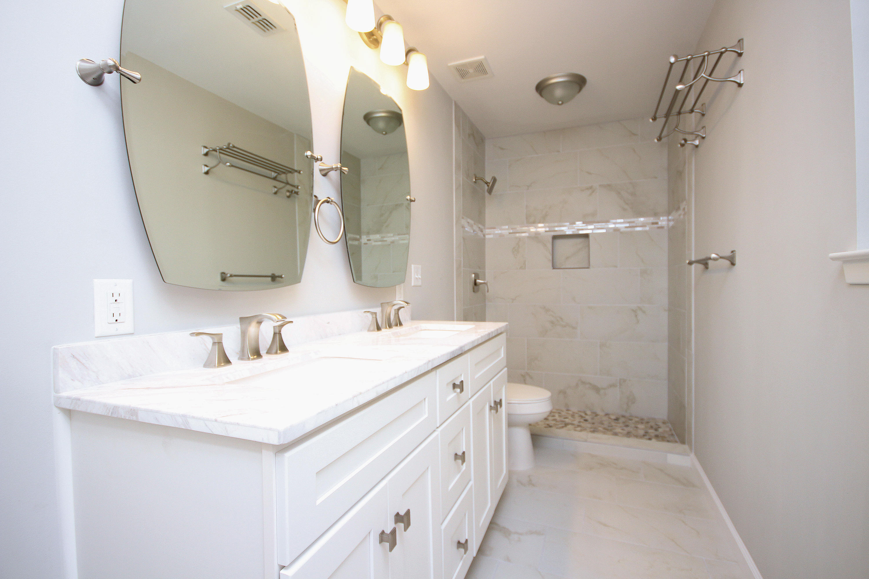 LOST CREEK - Residential