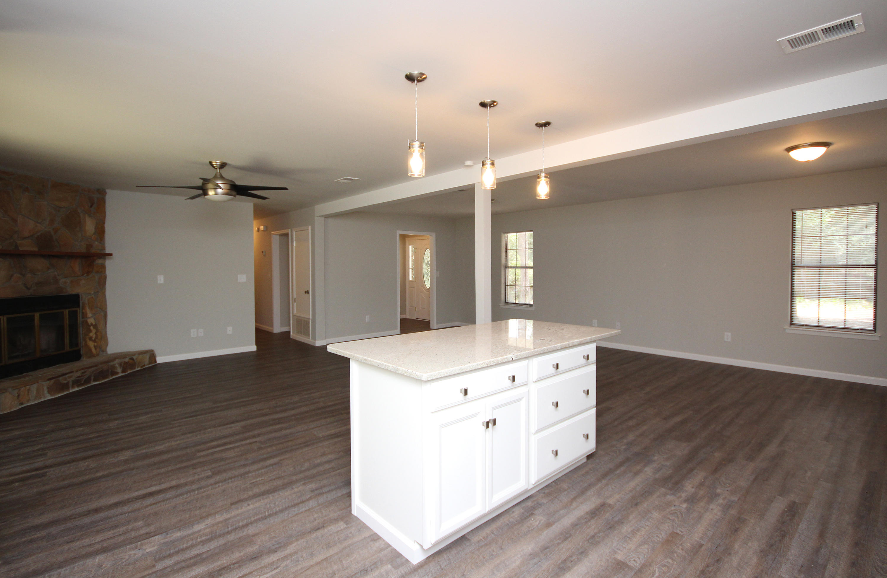 LOST CREEK - Residential