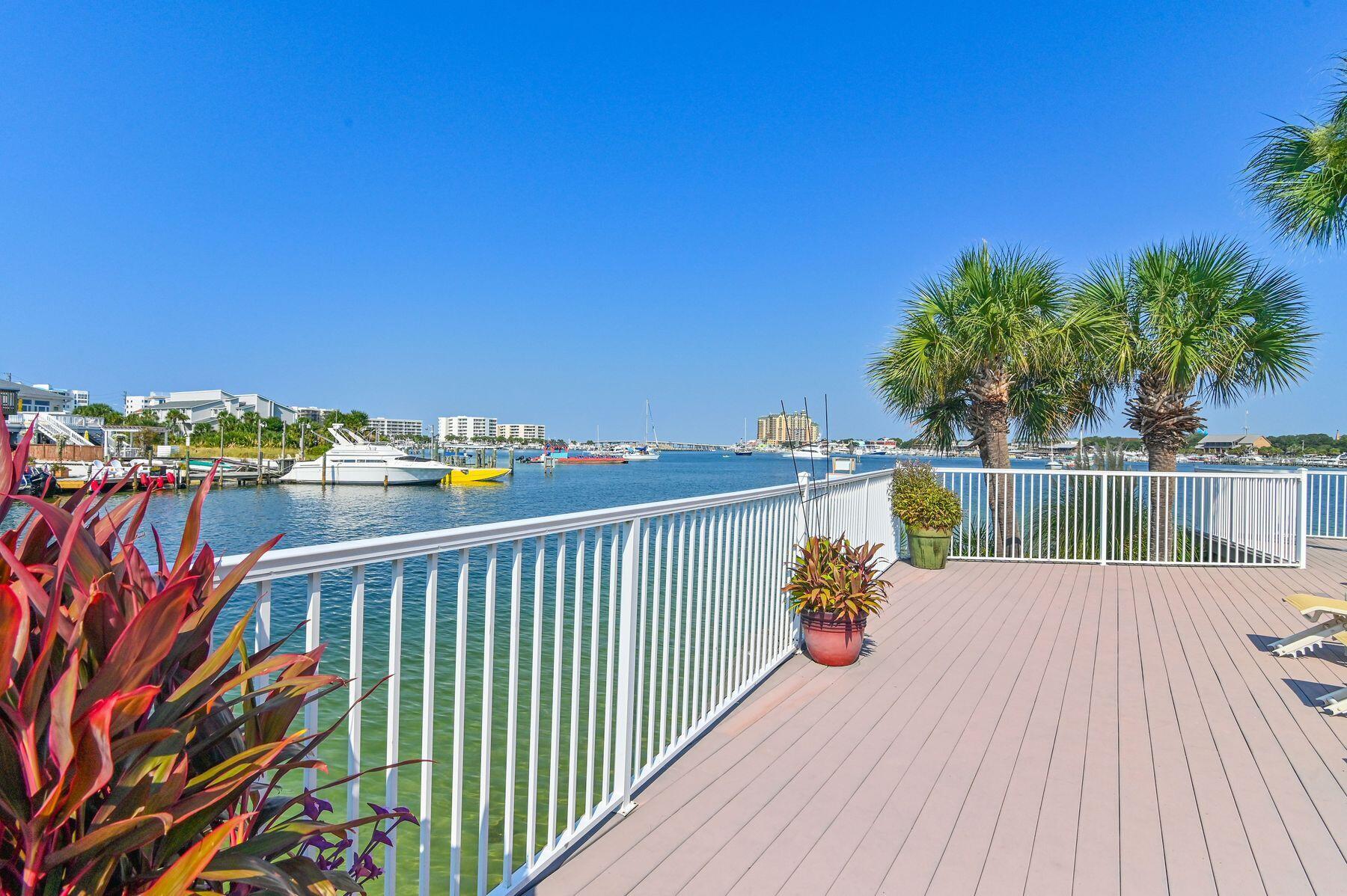 DESTIN HARBOR RESORT WEST - Residential