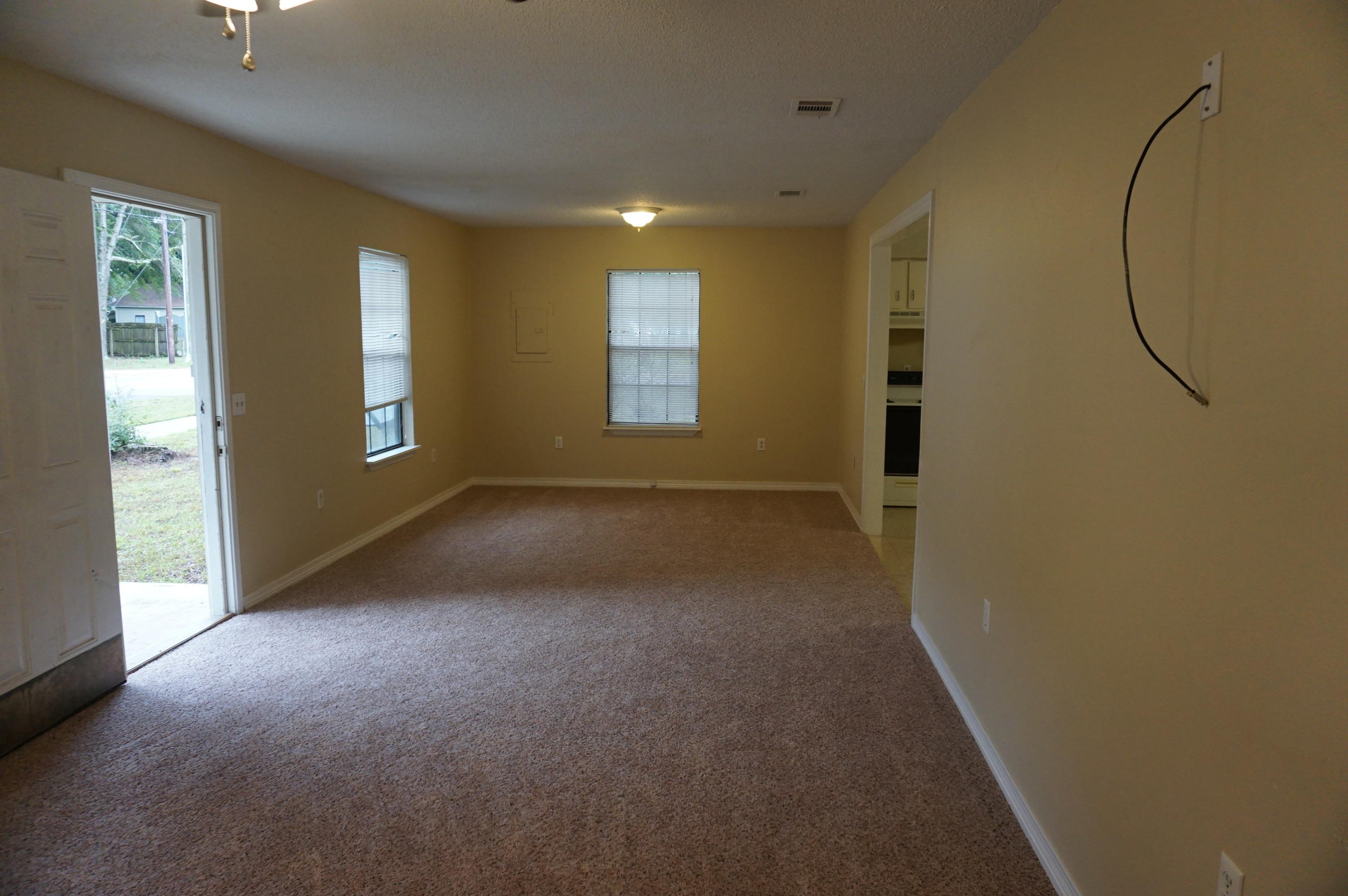 EDNEY 2ND ADD - Residential Lease