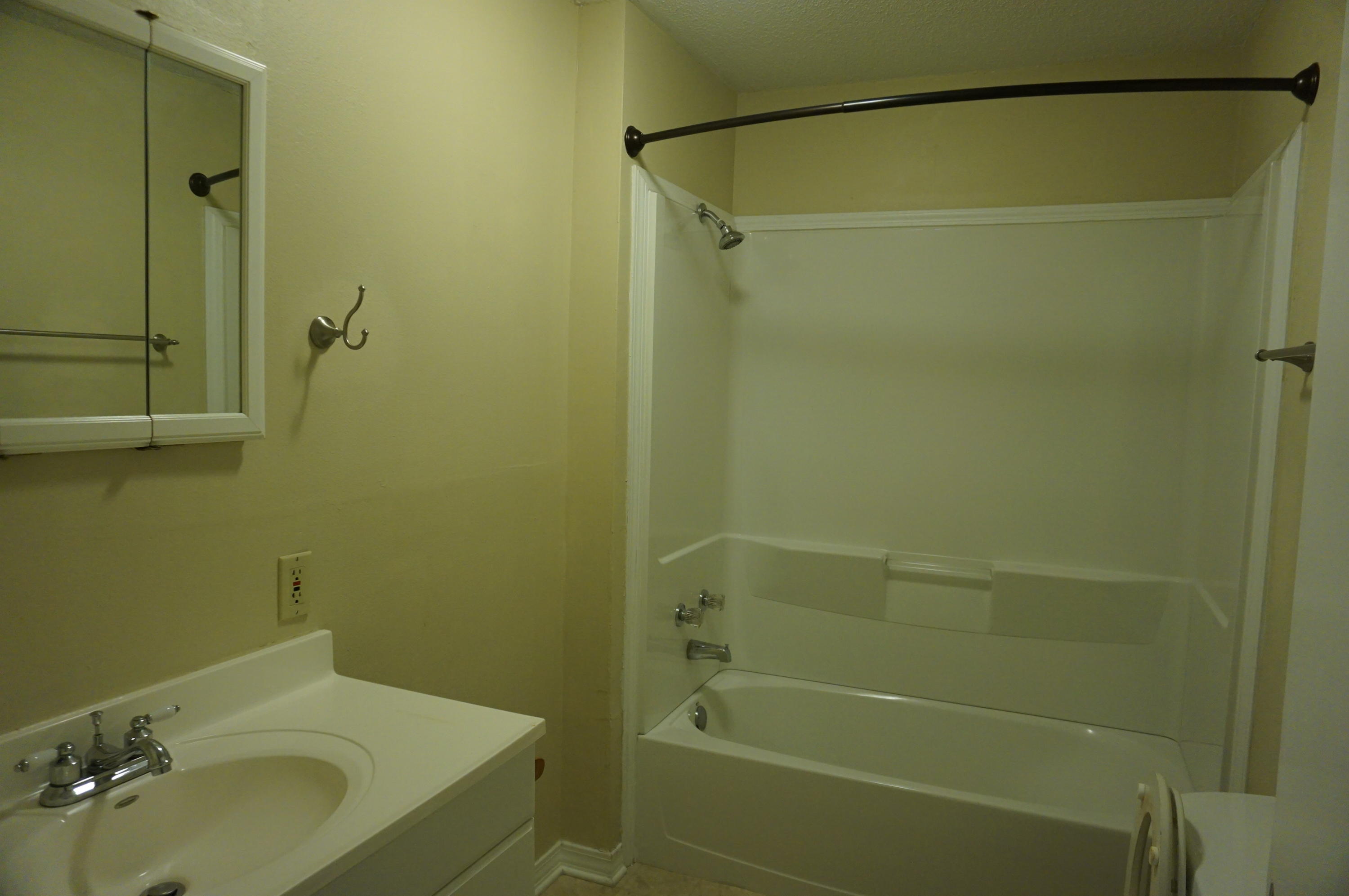 EDNEY 2ND ADD - Residential Lease