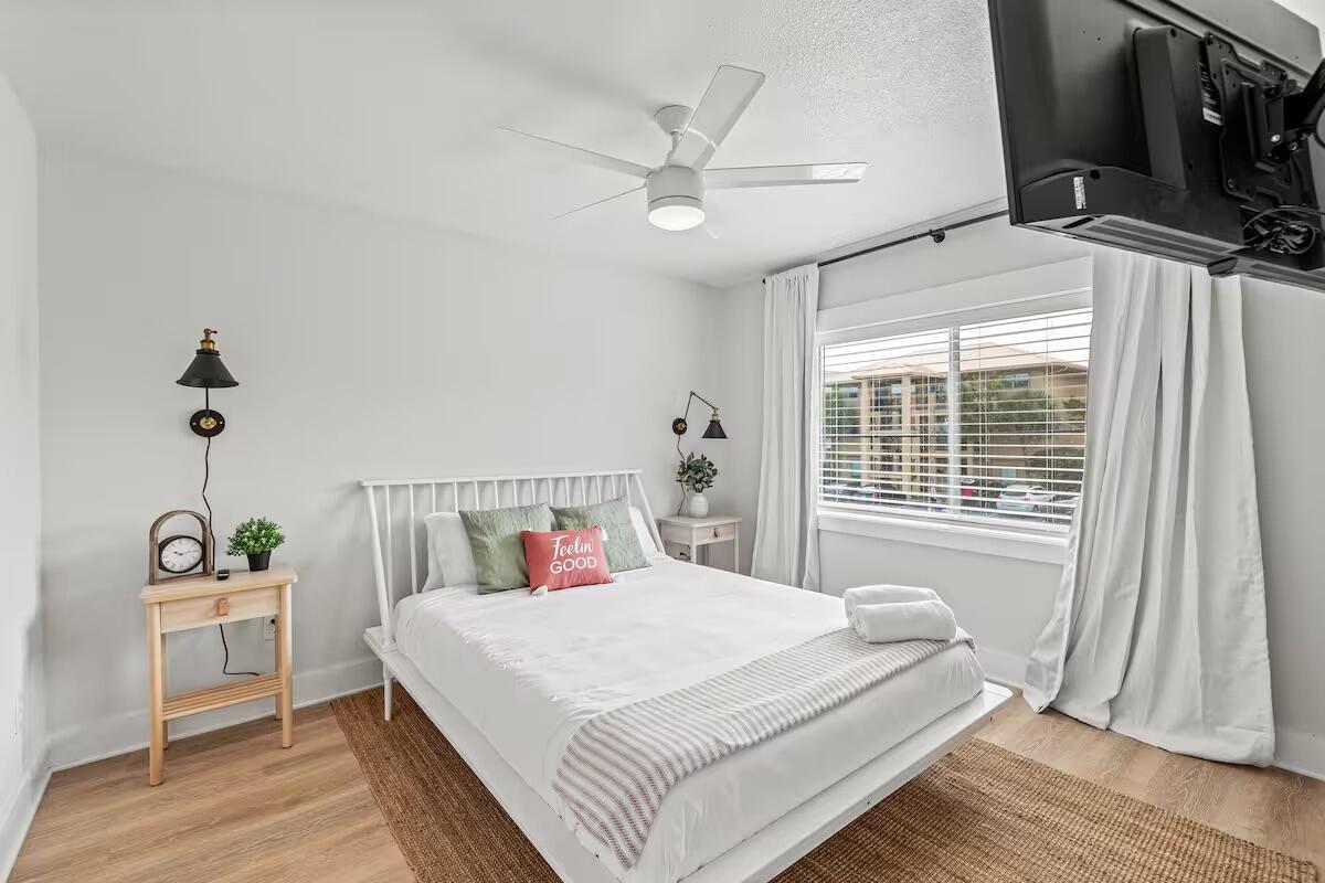 WAYMAR CONDO - Residential Lease