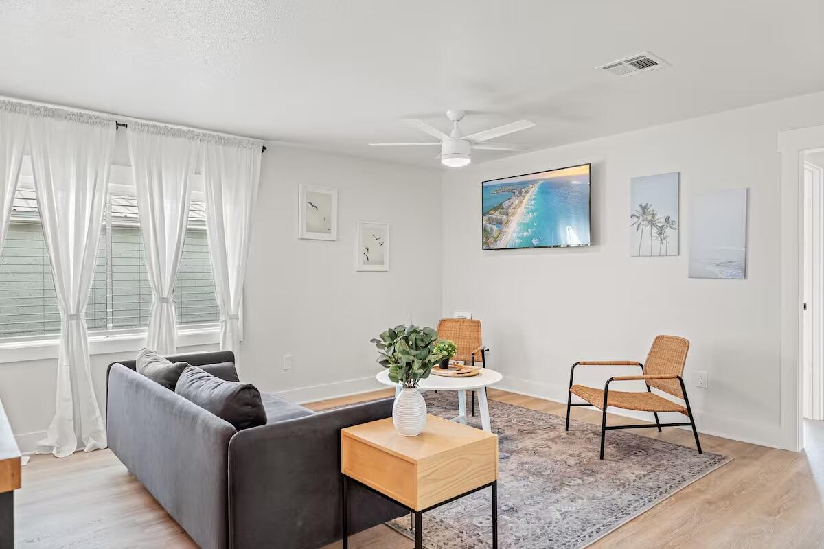 WAYMAR CONDO - Residential Lease