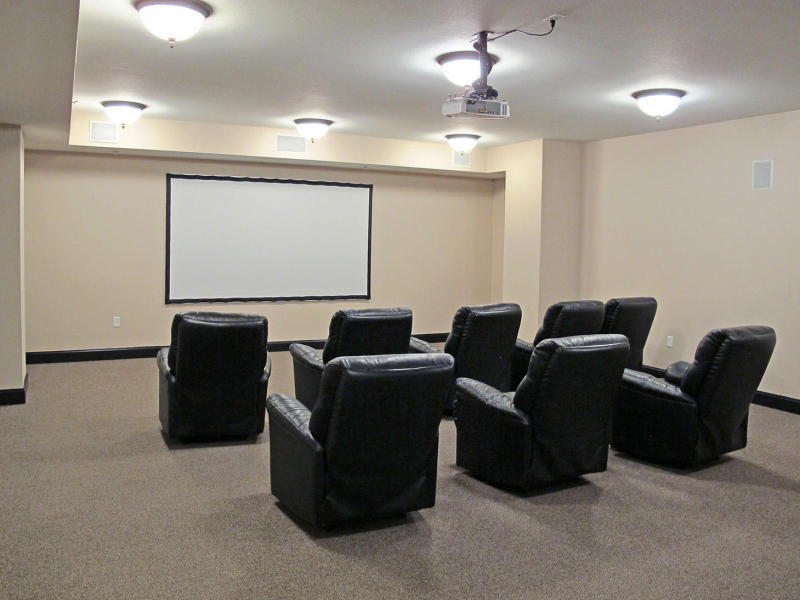 PRESIDIO YACHT CLUB - Residential