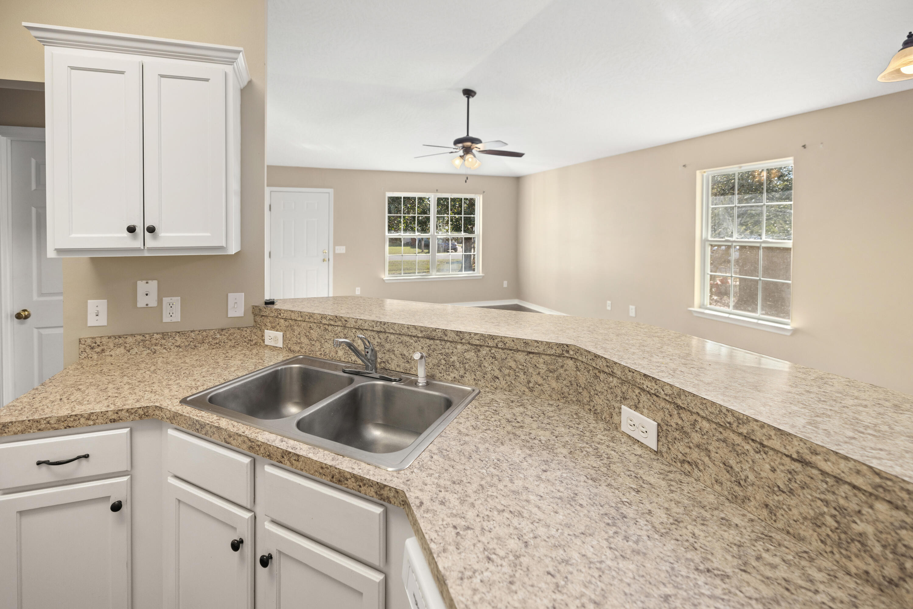 NAVARRE S/D 2ND ADDN - Residential