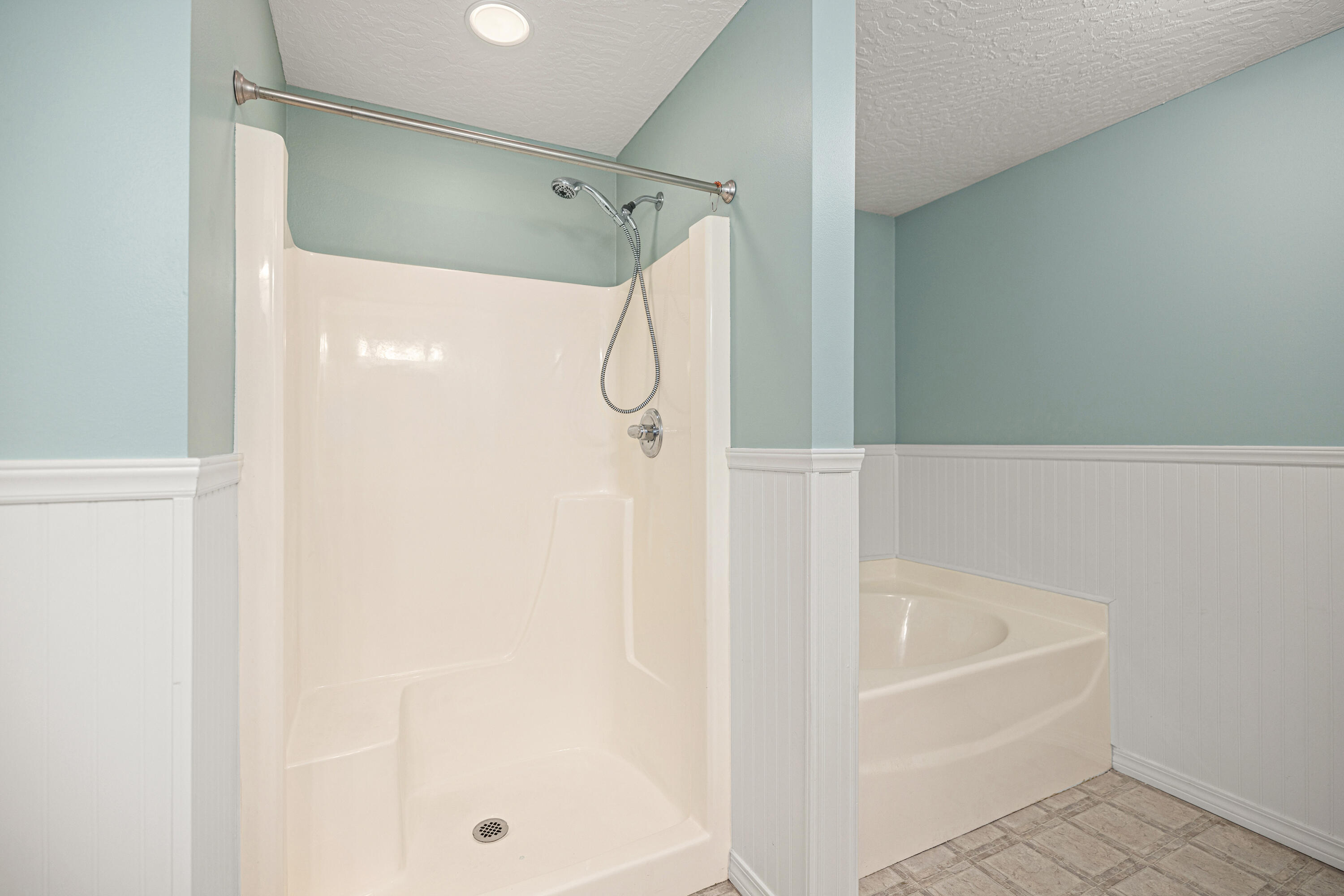 NAVARRE S/D 2ND ADDN - Residential