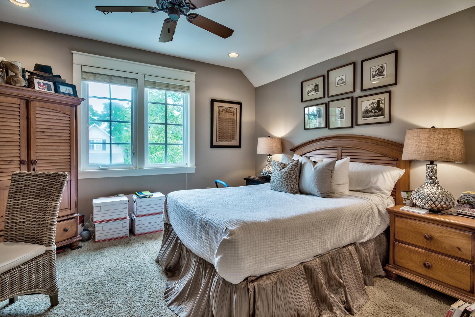 BUNGALOS AT SANDESTIN - Residential