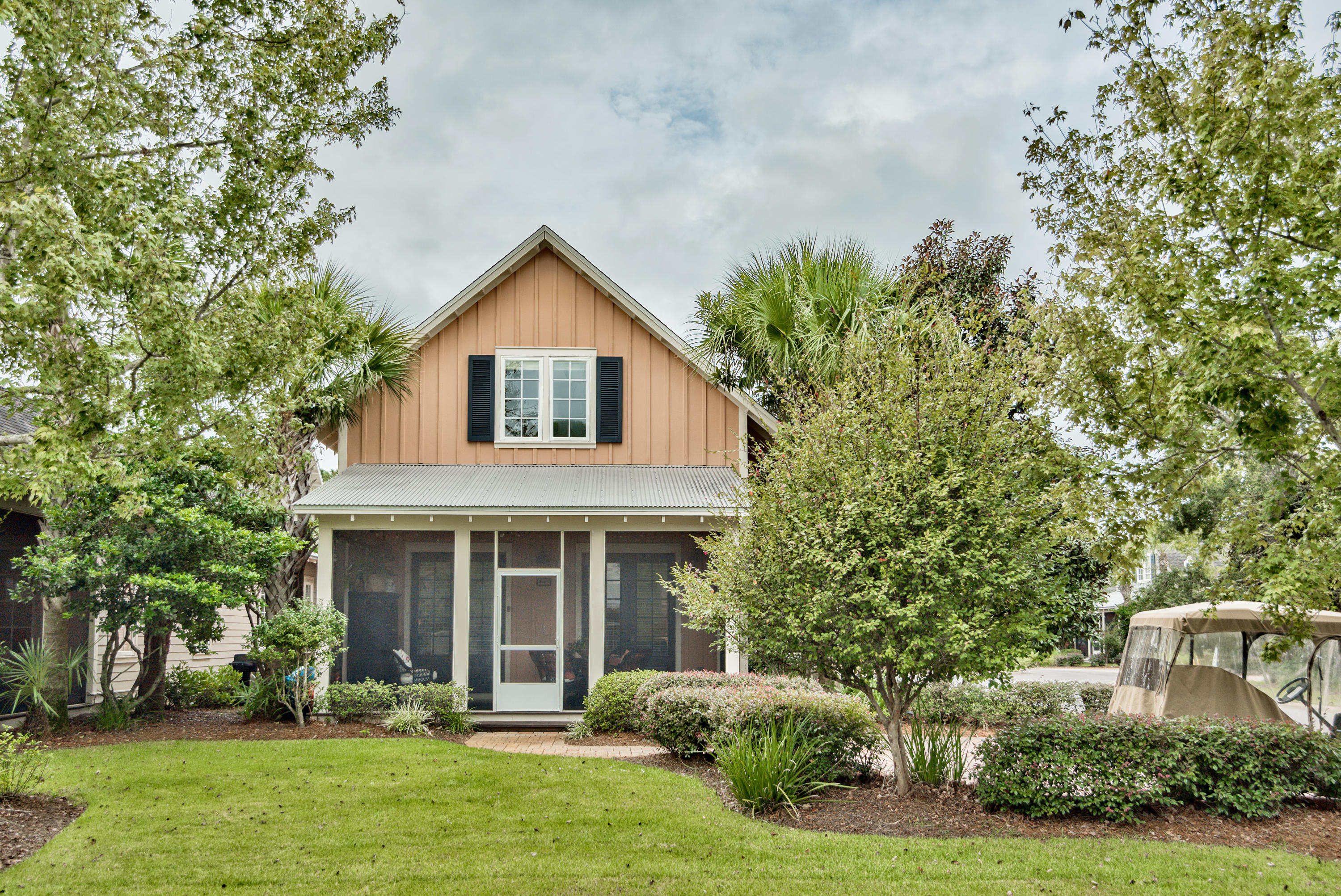 BUNGALOS AT SANDESTIN - Residential