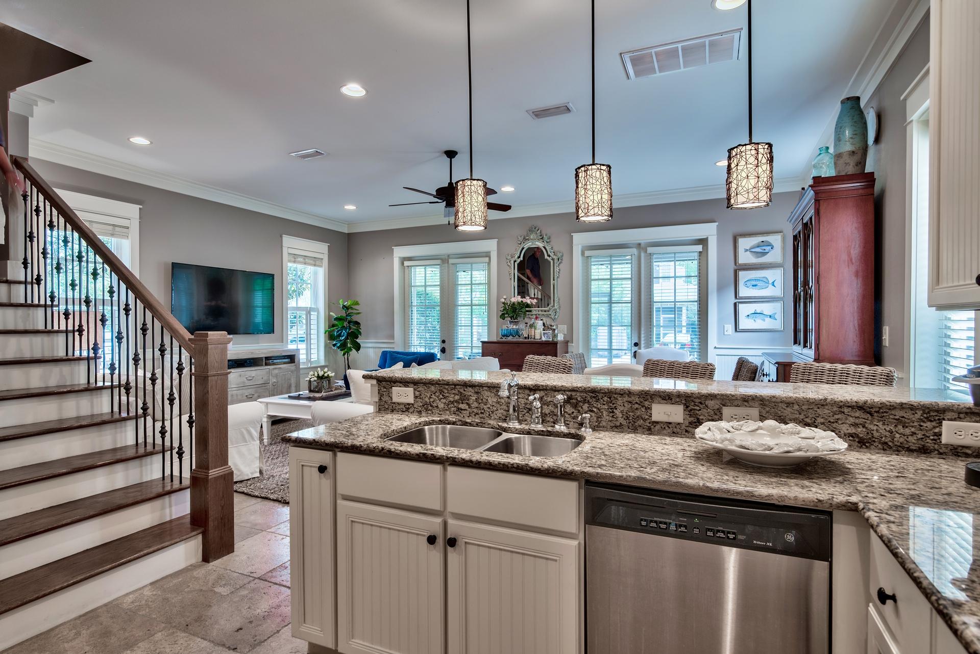 BUNGALOS AT SANDESTIN - Residential