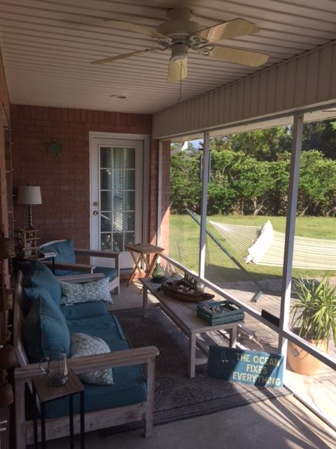 SOUND RETREAT - Residential