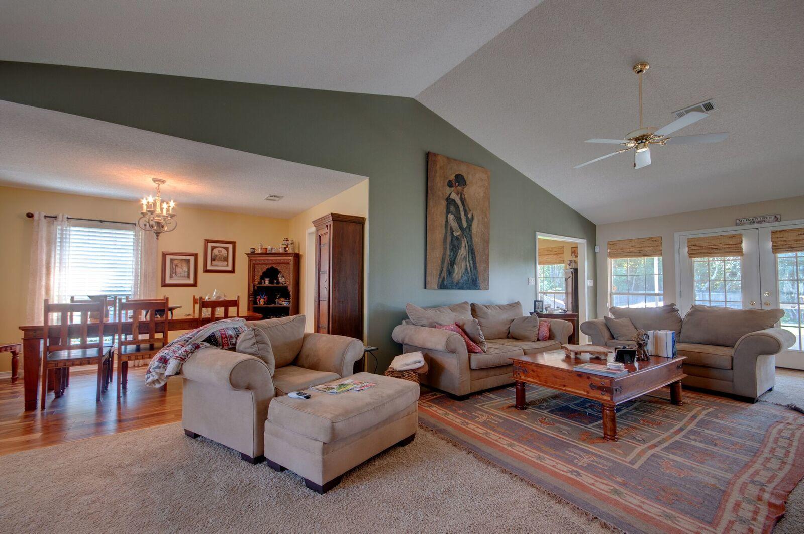 SOUND RETREAT - Residential