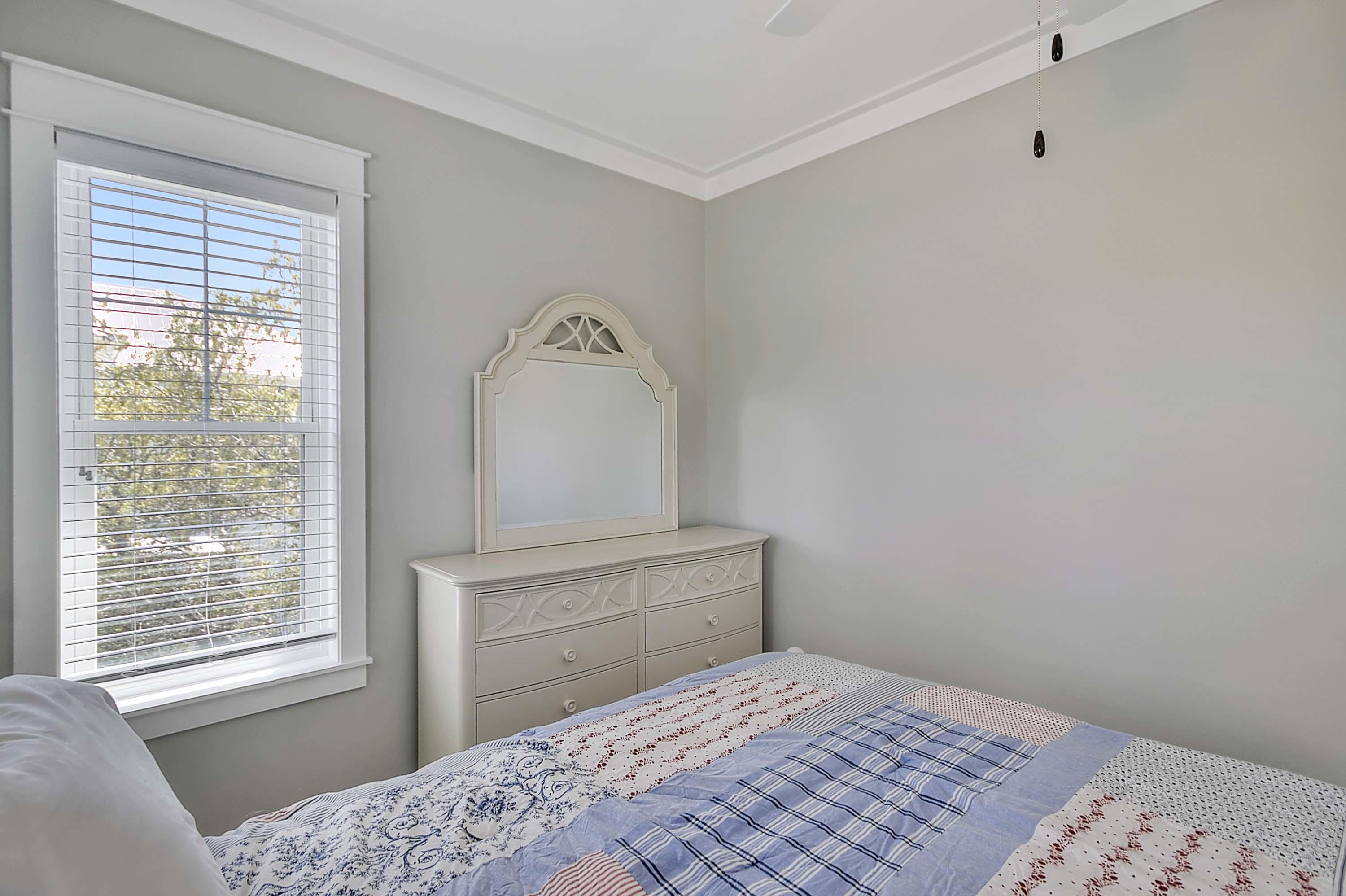 WHITES GULFVIEW ESTATES 2ND ADDN - Residential