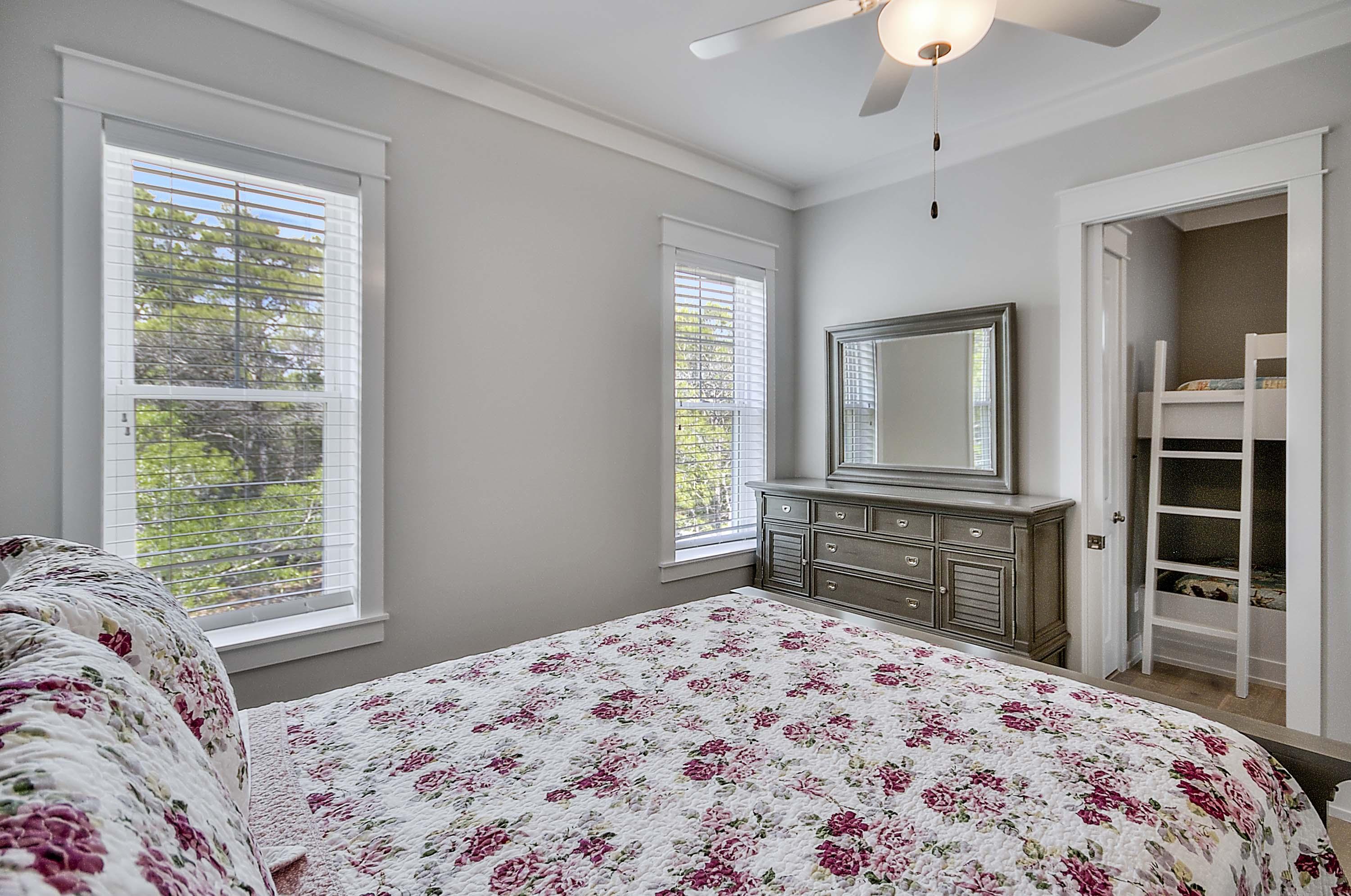 WHITES GULFVIEW ESTATES 2ND ADDN - Residential