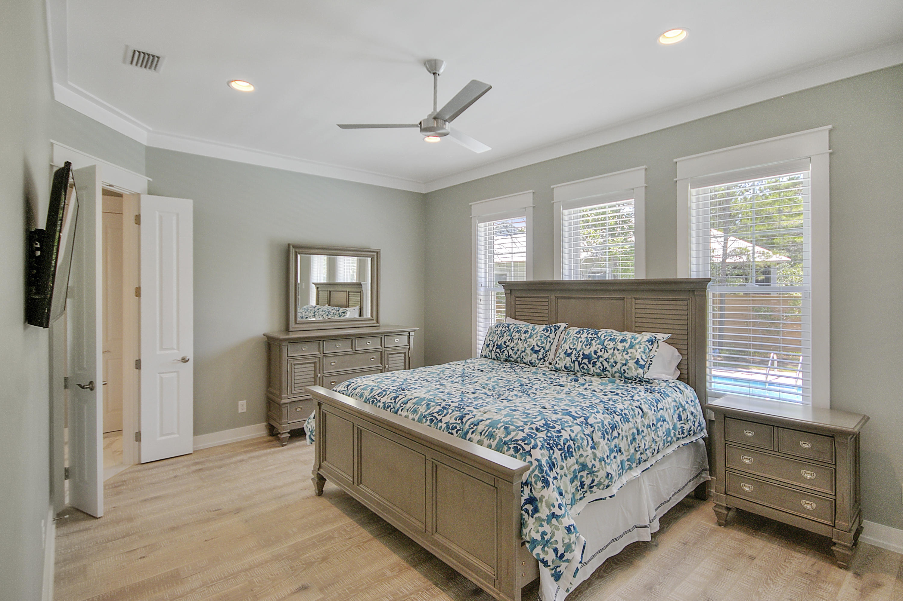 WHITES GULFVIEW ESTATES 2ND ADDN - Residential