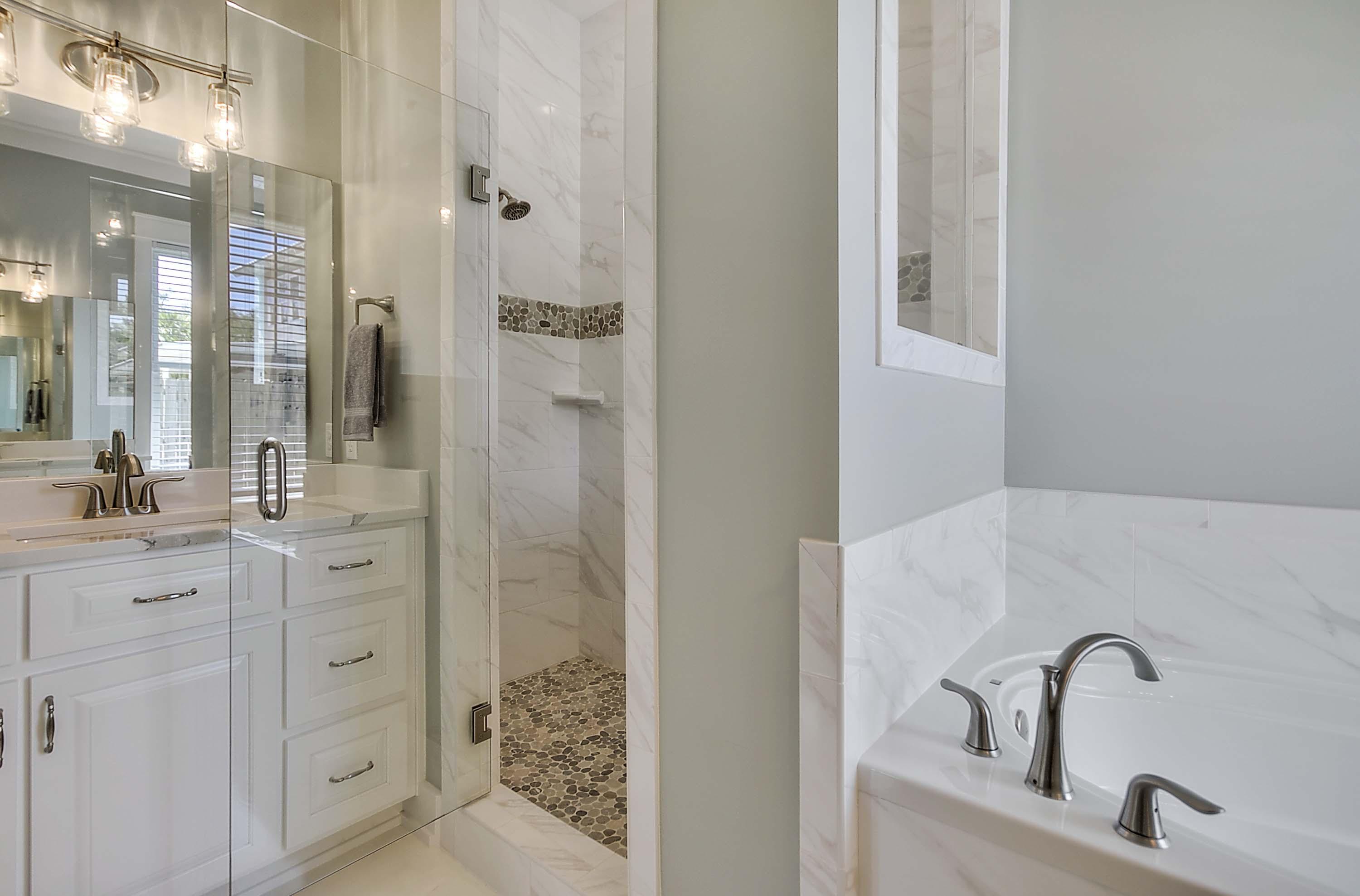 WHITES GULFVIEW ESTATES 2ND ADDN - Residential