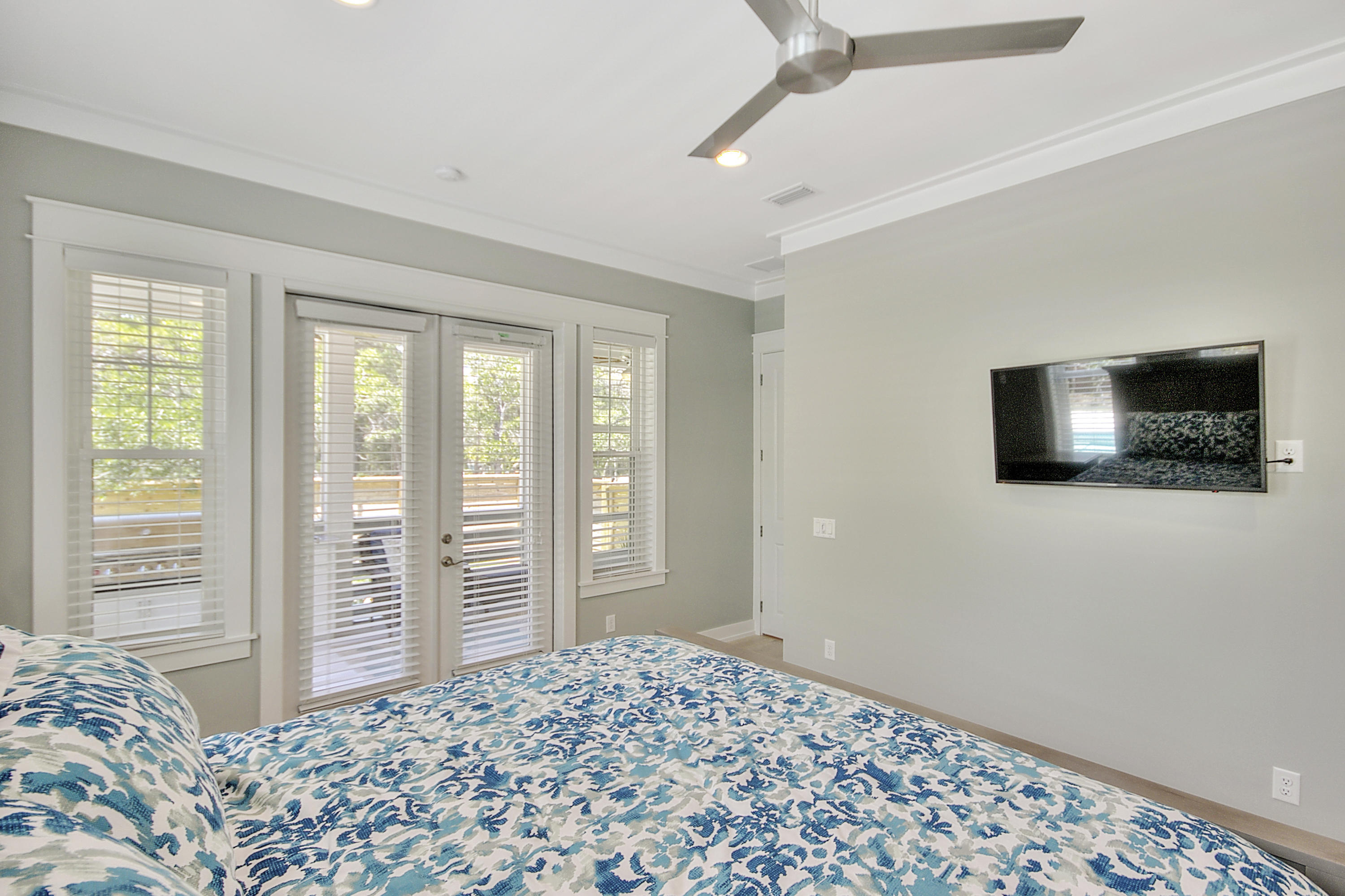 WHITES GULFVIEW ESTATES 2ND ADDN - Residential