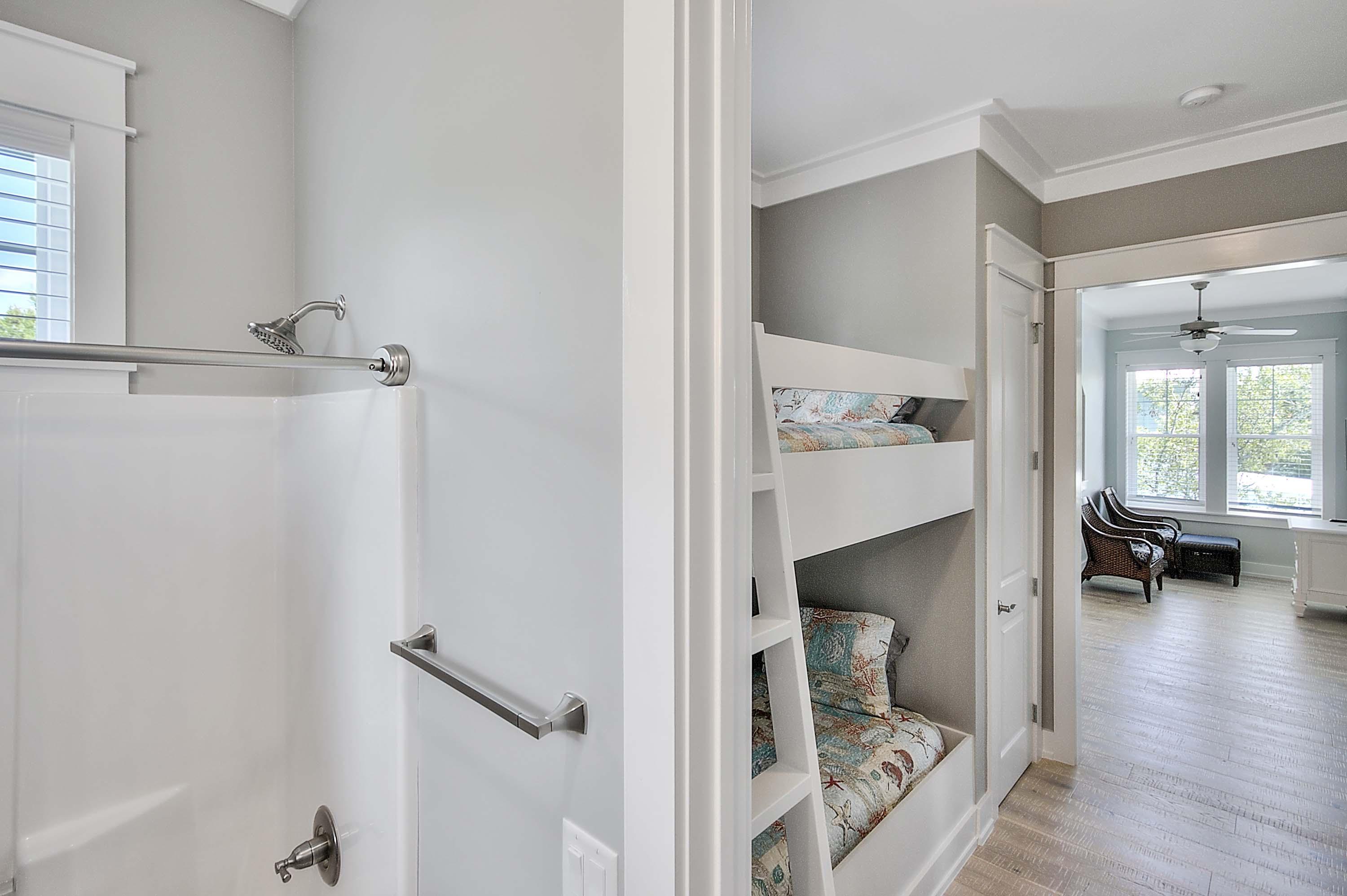 WHITES GULFVIEW ESTATES 2ND ADDN - Residential