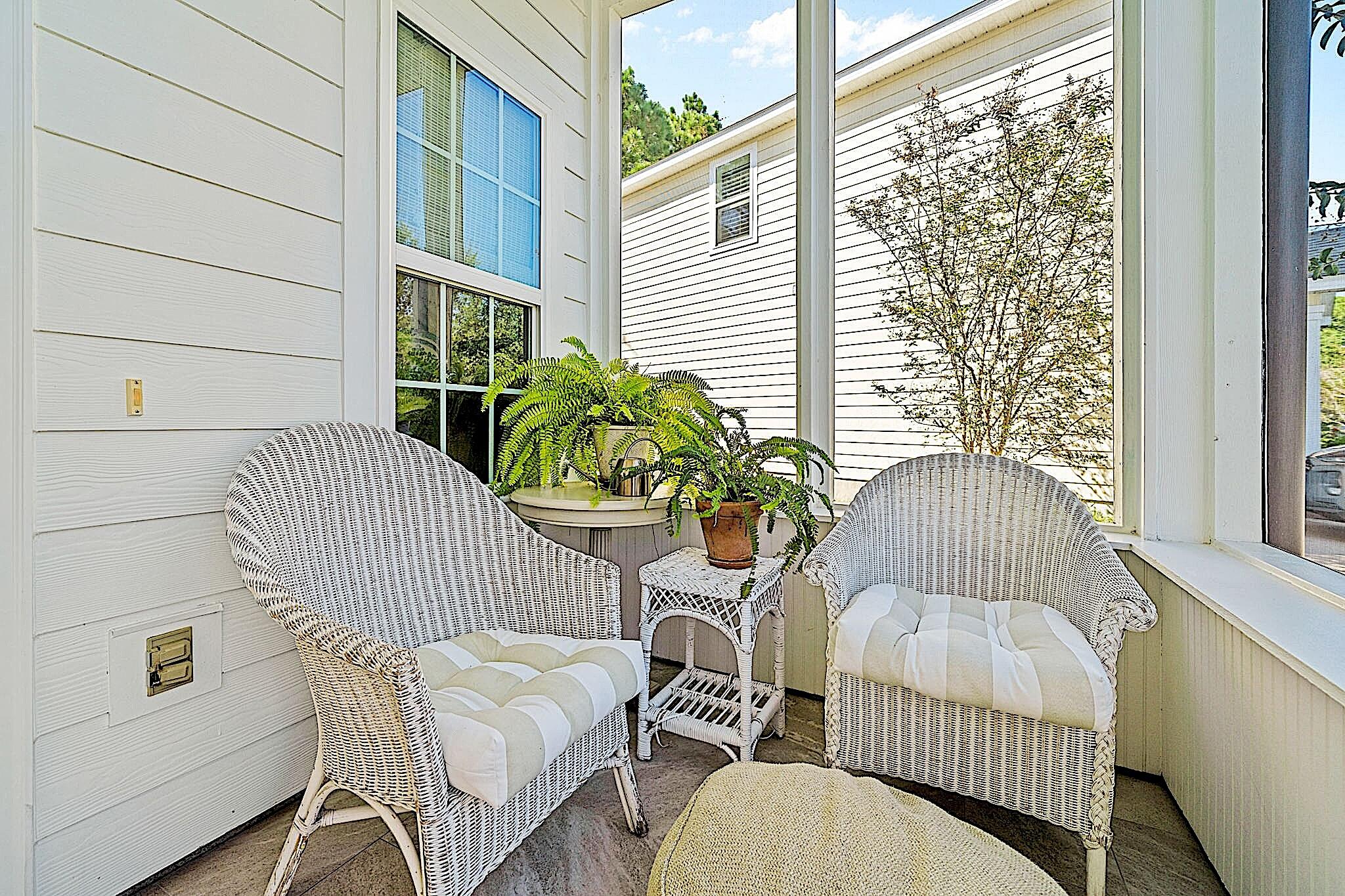 110 Mosaic Oaks Circle