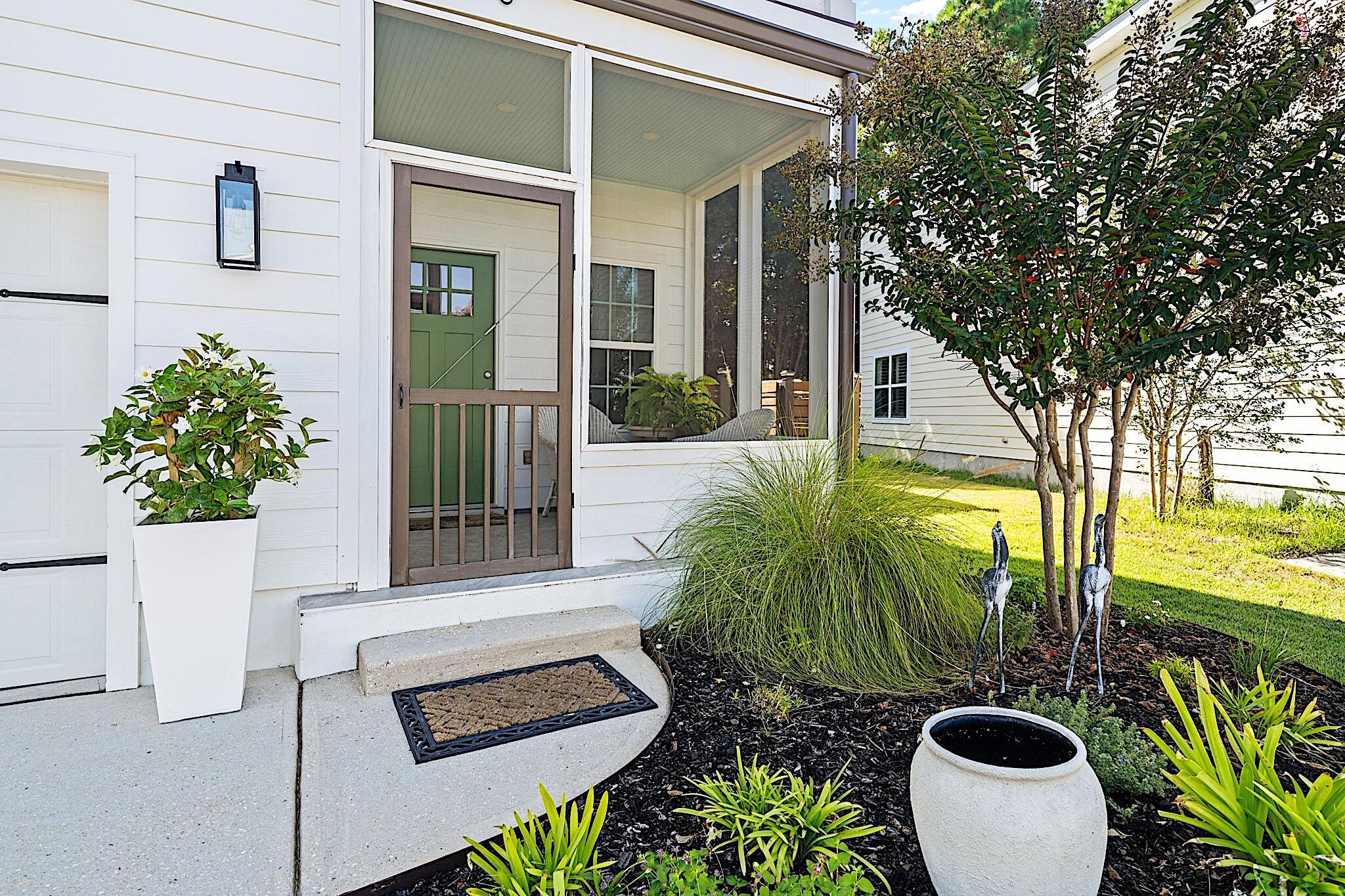 110 Mosaic Oaks Circle