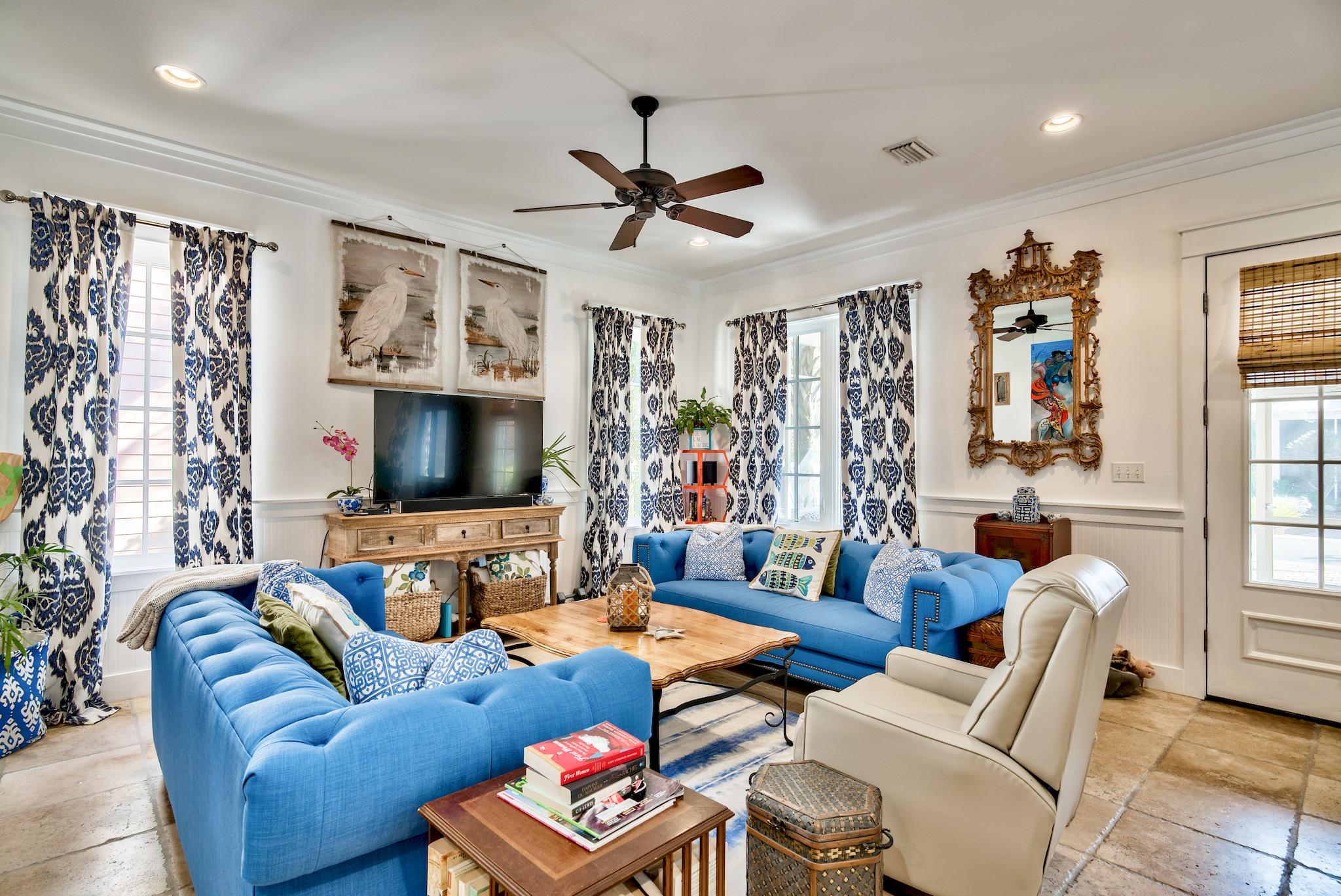 BUNGALOS AT SANDESTIN - Residential