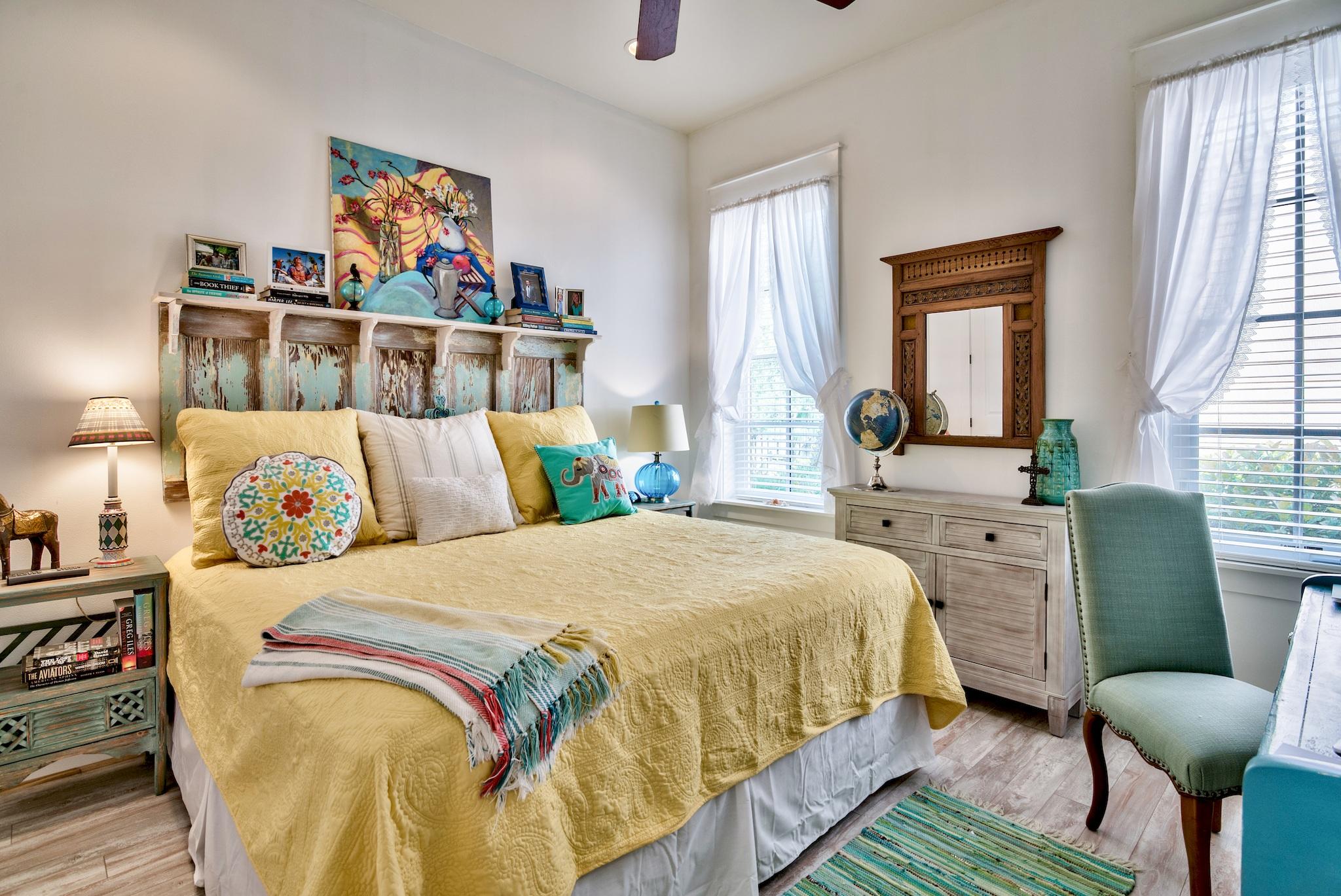 BUNGALOS AT SANDESTIN - Residential