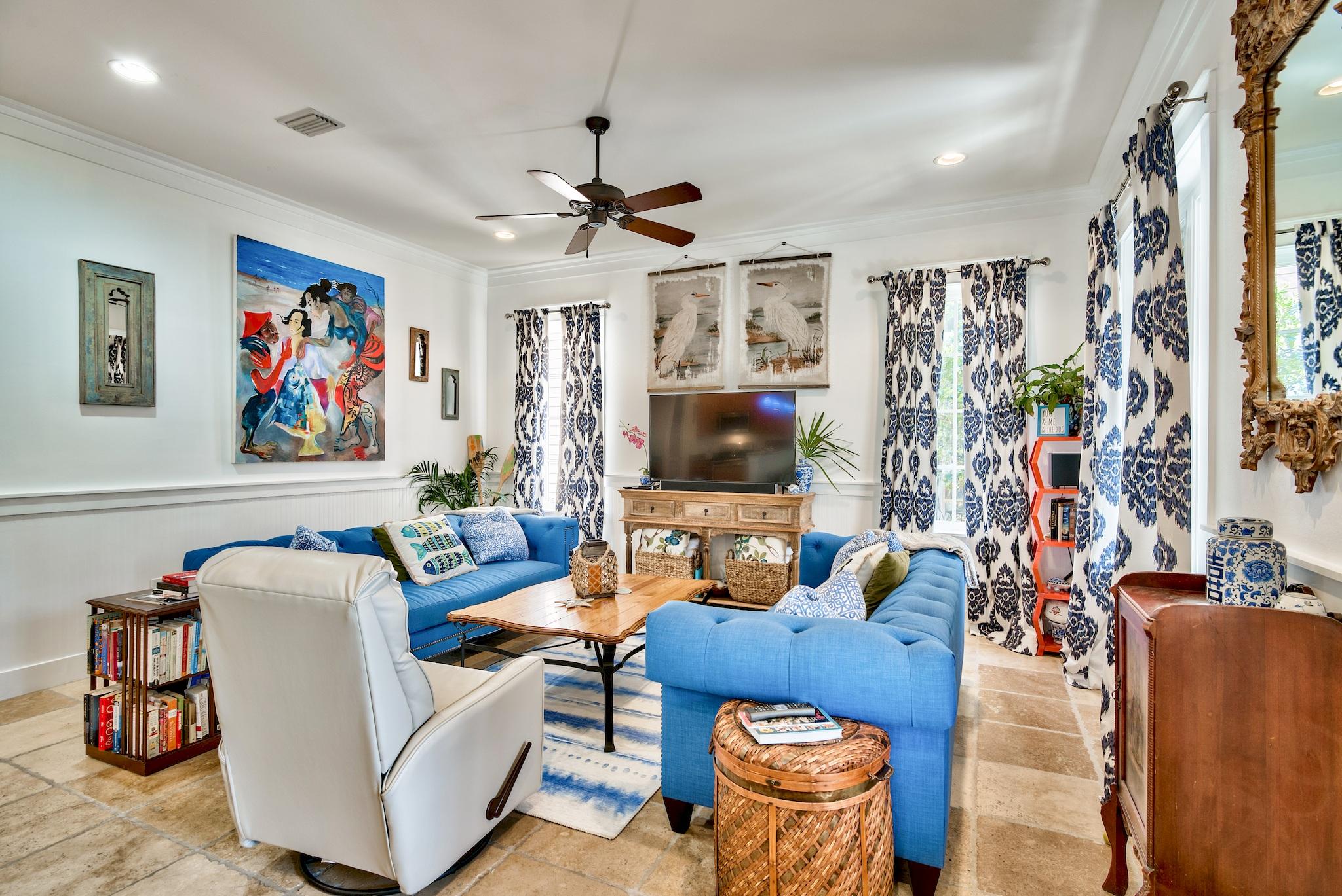 BUNGALOS AT SANDESTIN - Residential