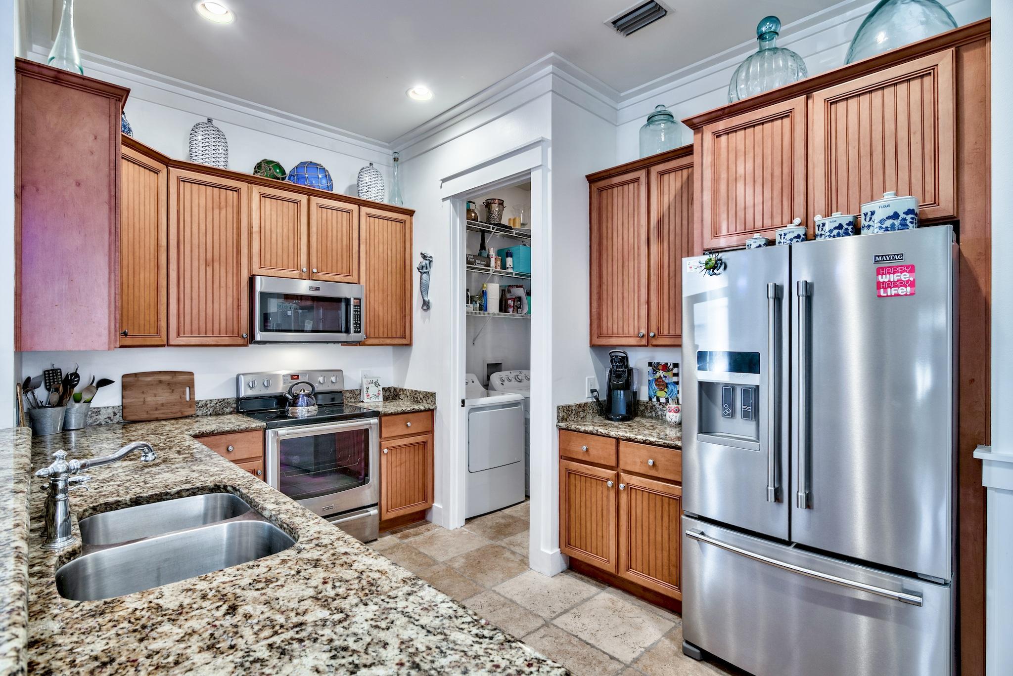 BUNGALOS AT SANDESTIN - Residential