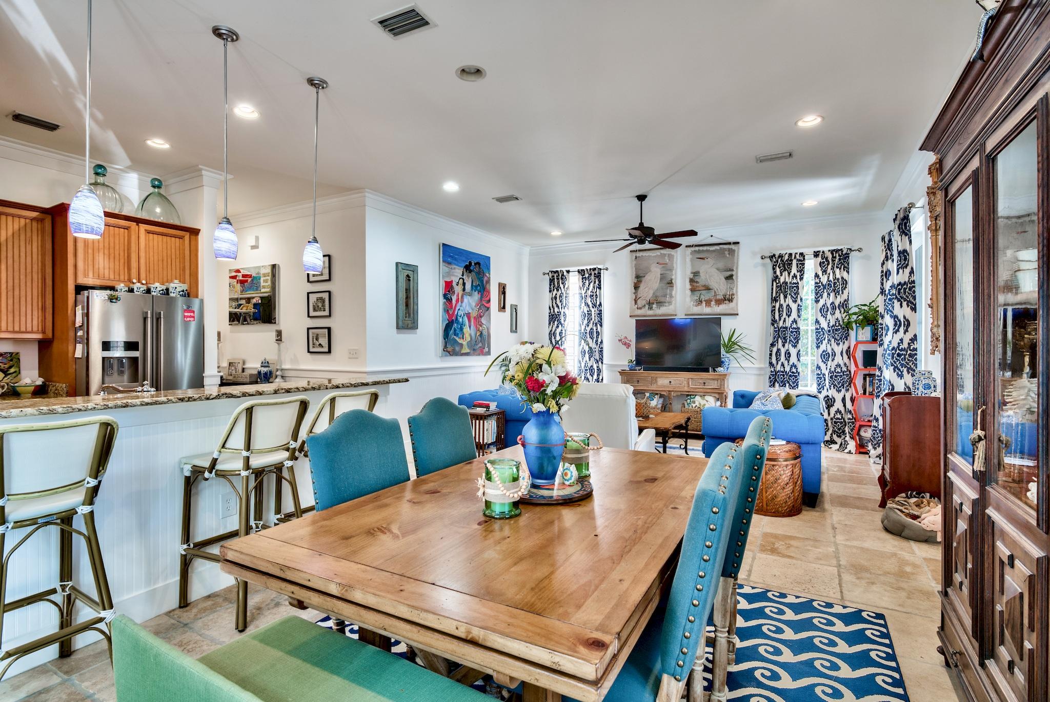 BUNGALOS AT SANDESTIN - Residential