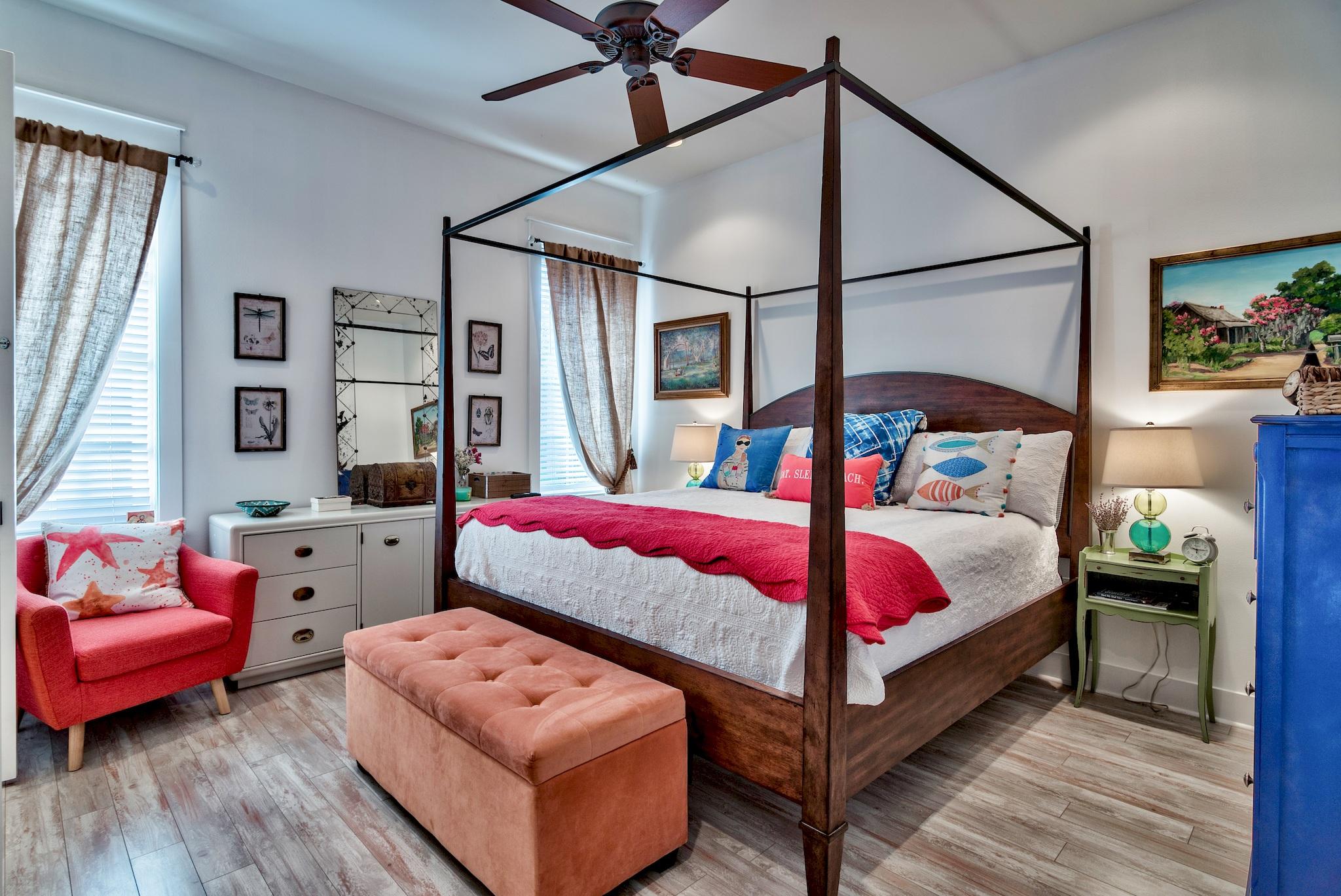 BUNGALOS AT SANDESTIN - Residential