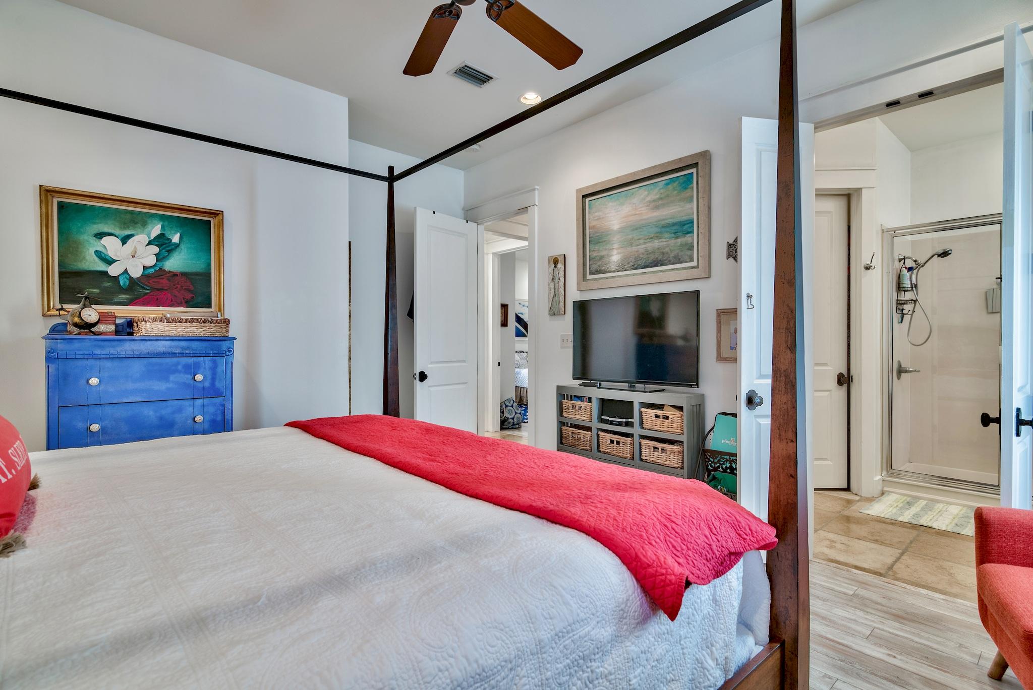 BUNGALOS AT SANDESTIN - Residential