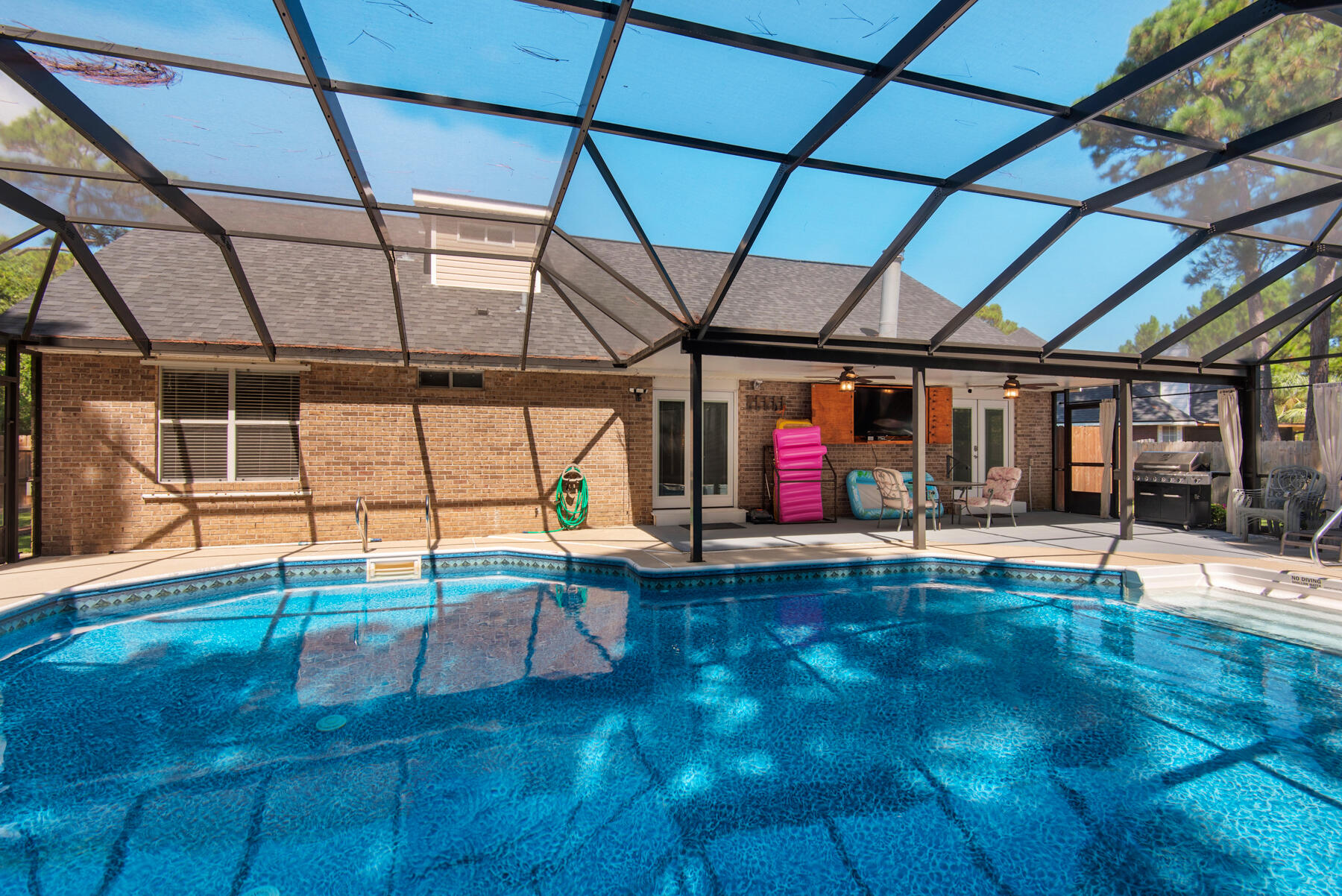 MALIBU GARDENS - Residential