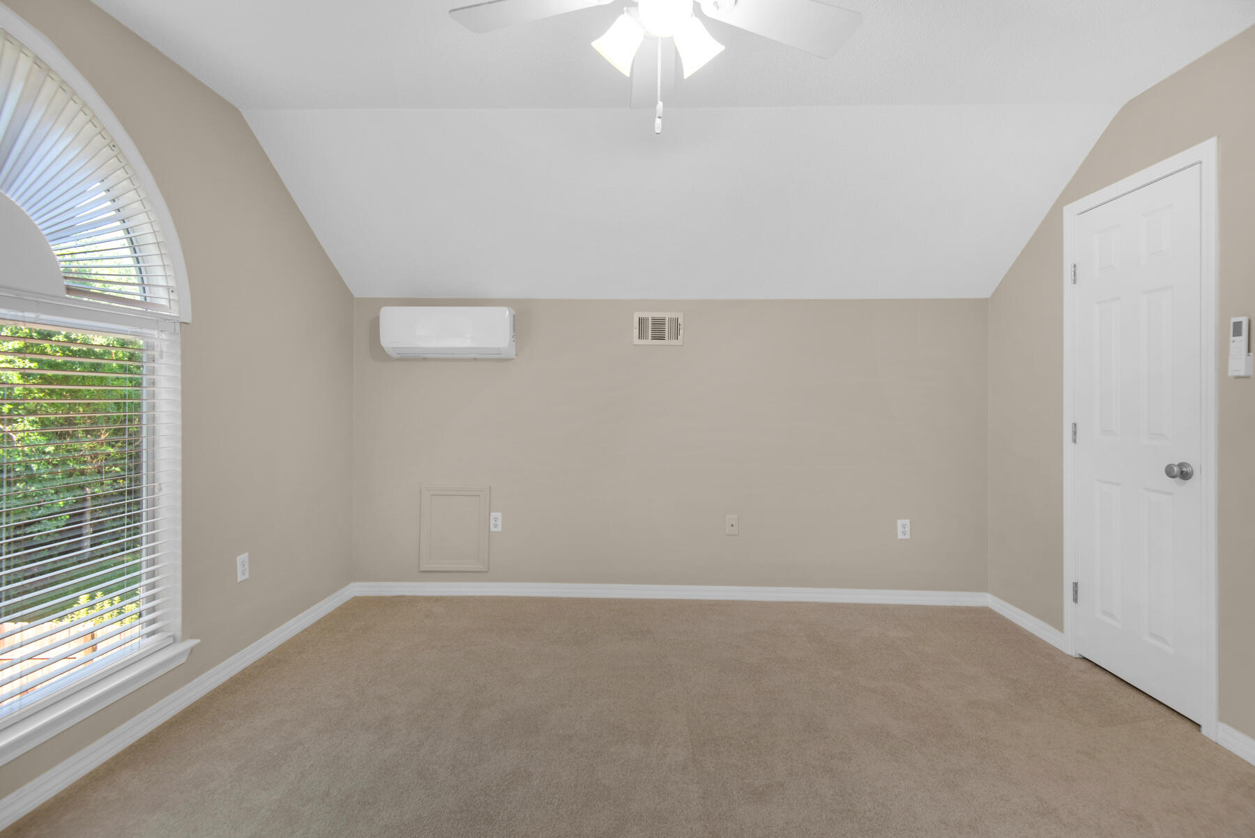 MALIBU GARDENS - Residential