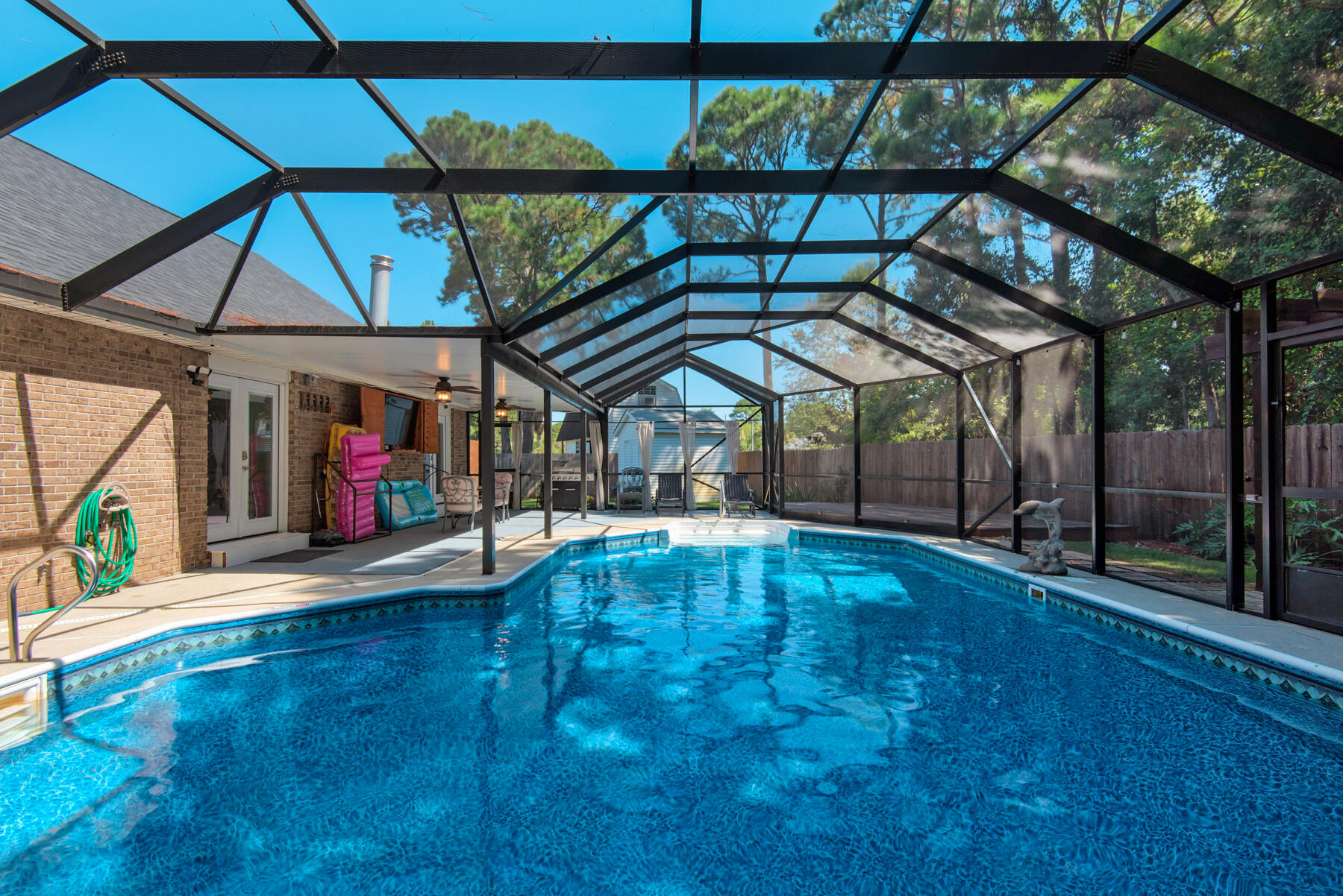 MALIBU GARDENS - Residential