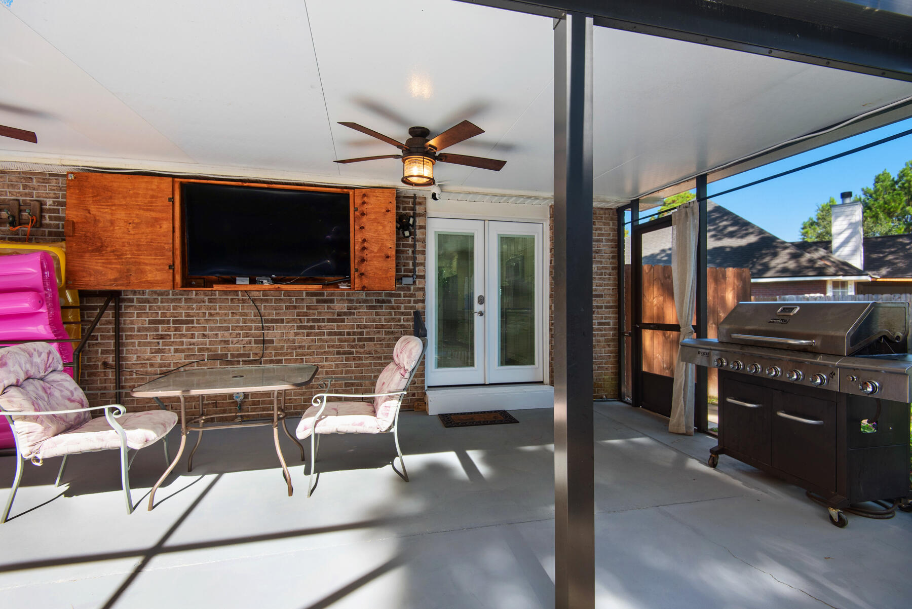 MALIBU GARDENS - Residential