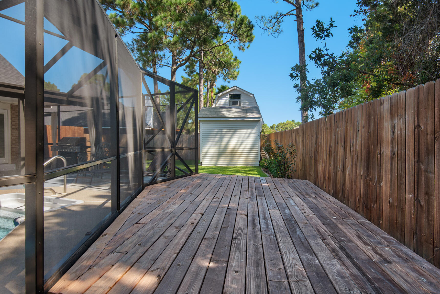 MALIBU GARDENS - Residential