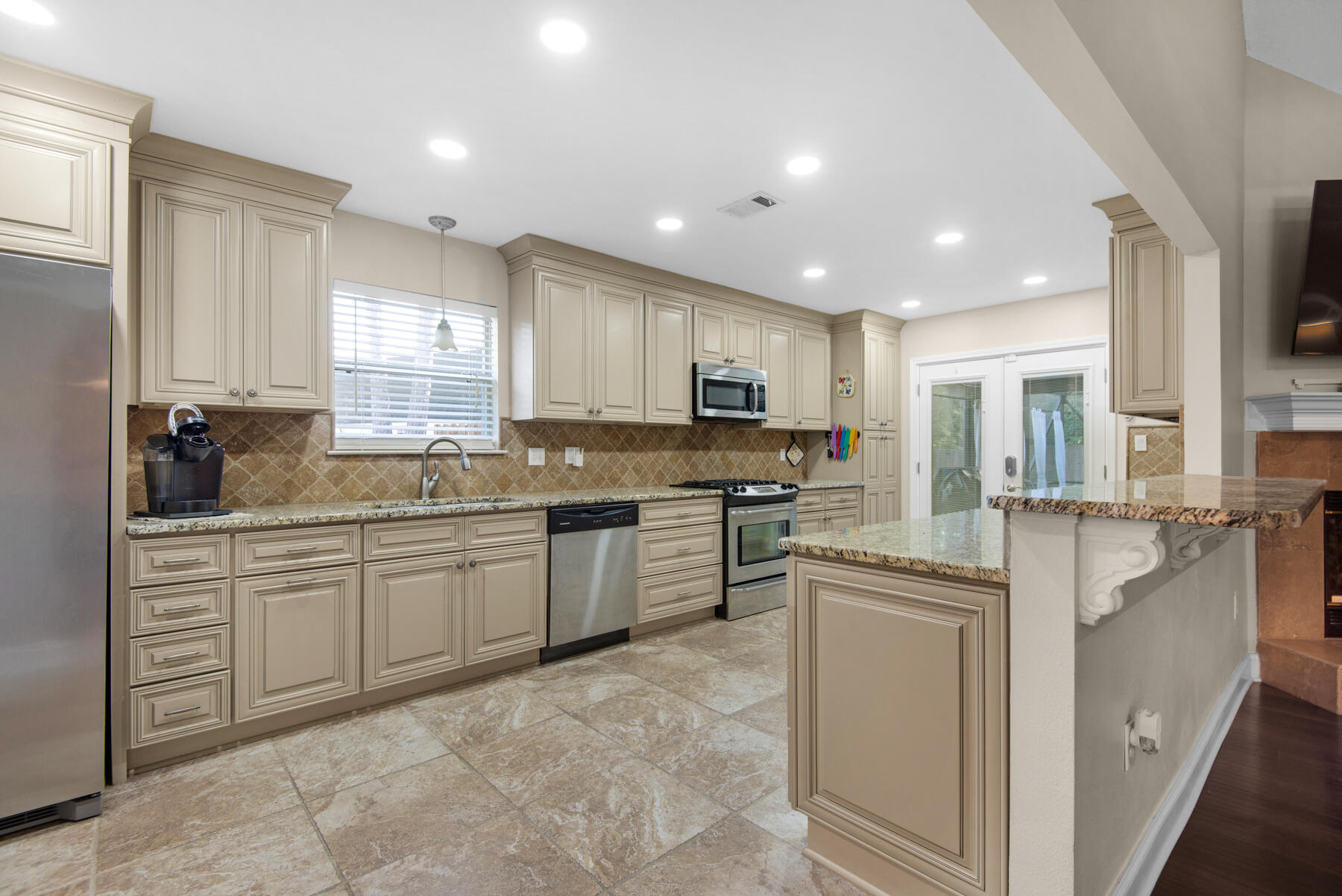 MALIBU GARDENS - Residential