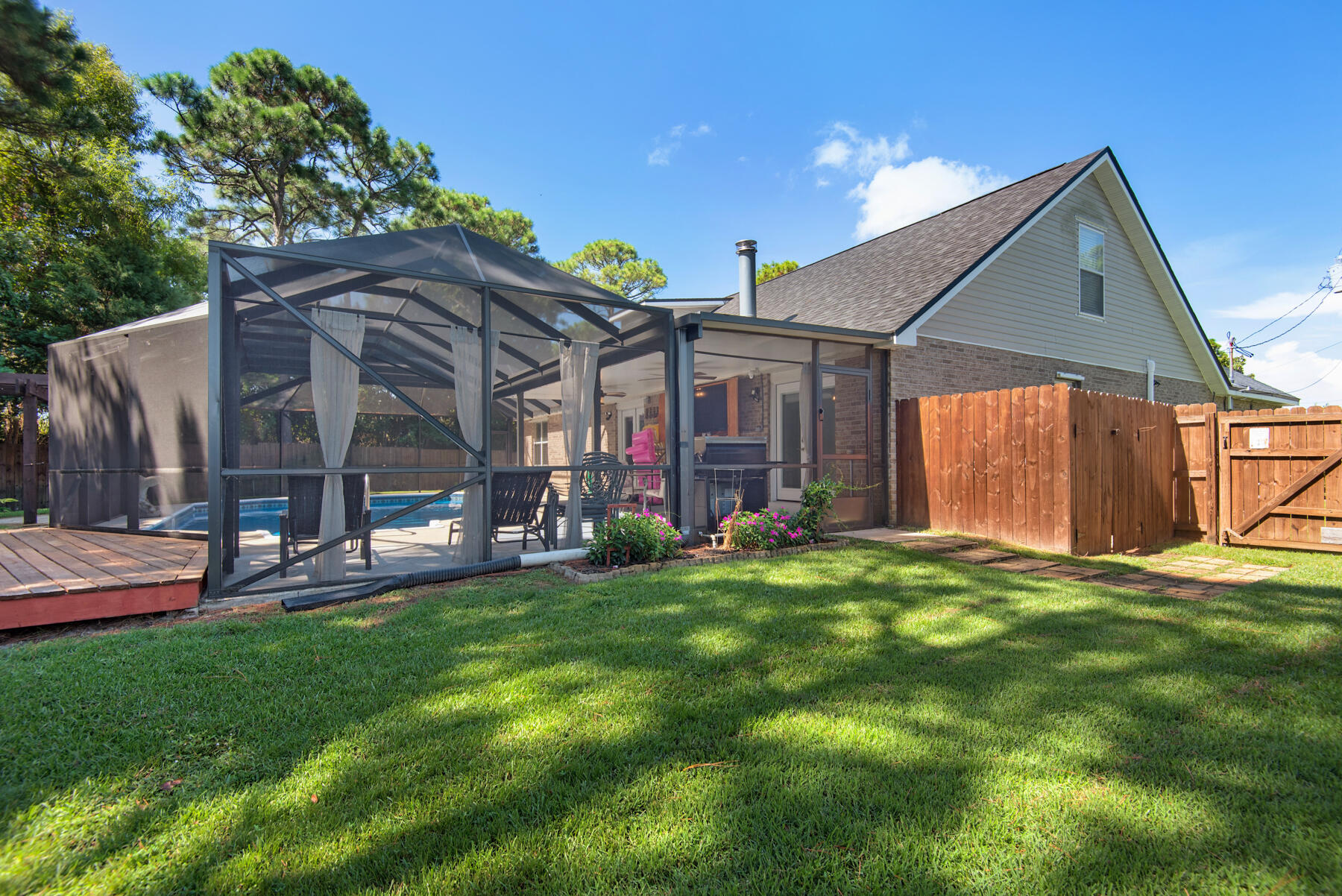 MALIBU GARDENS - Residential