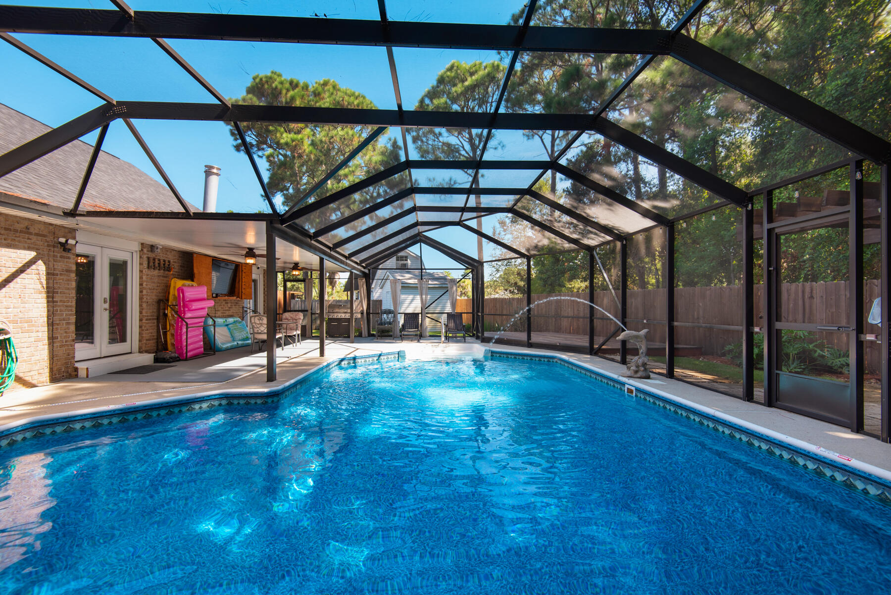 MALIBU GARDENS - Residential